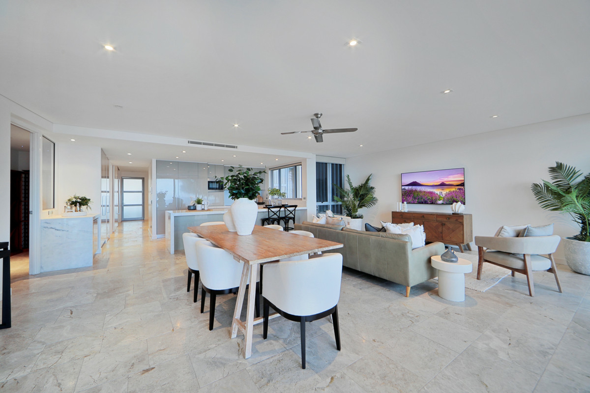 102/38 Miller Street, BARGARA