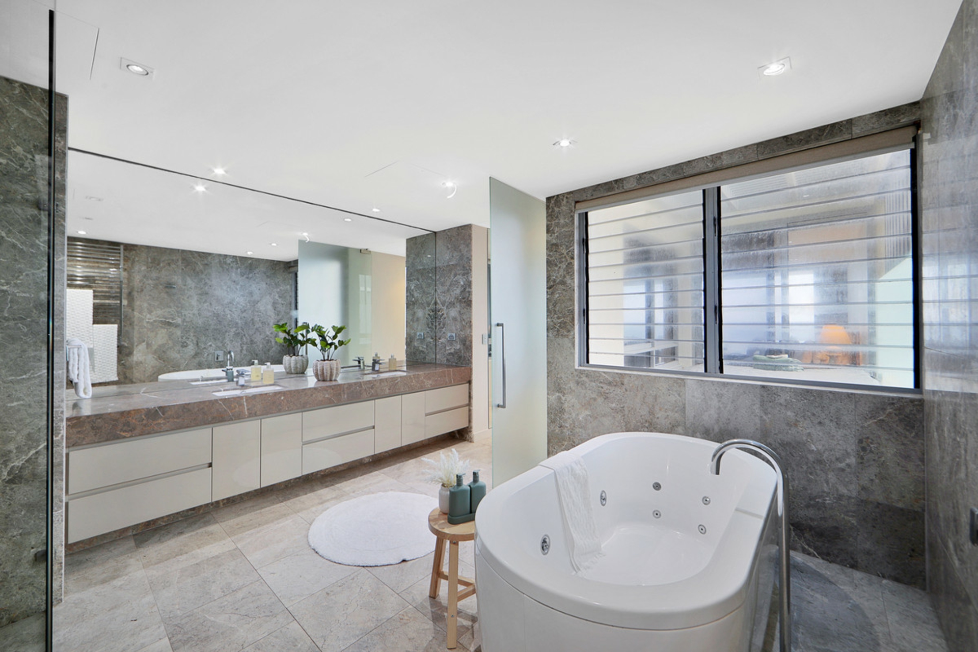 102/38 Miller Street, BARGARA