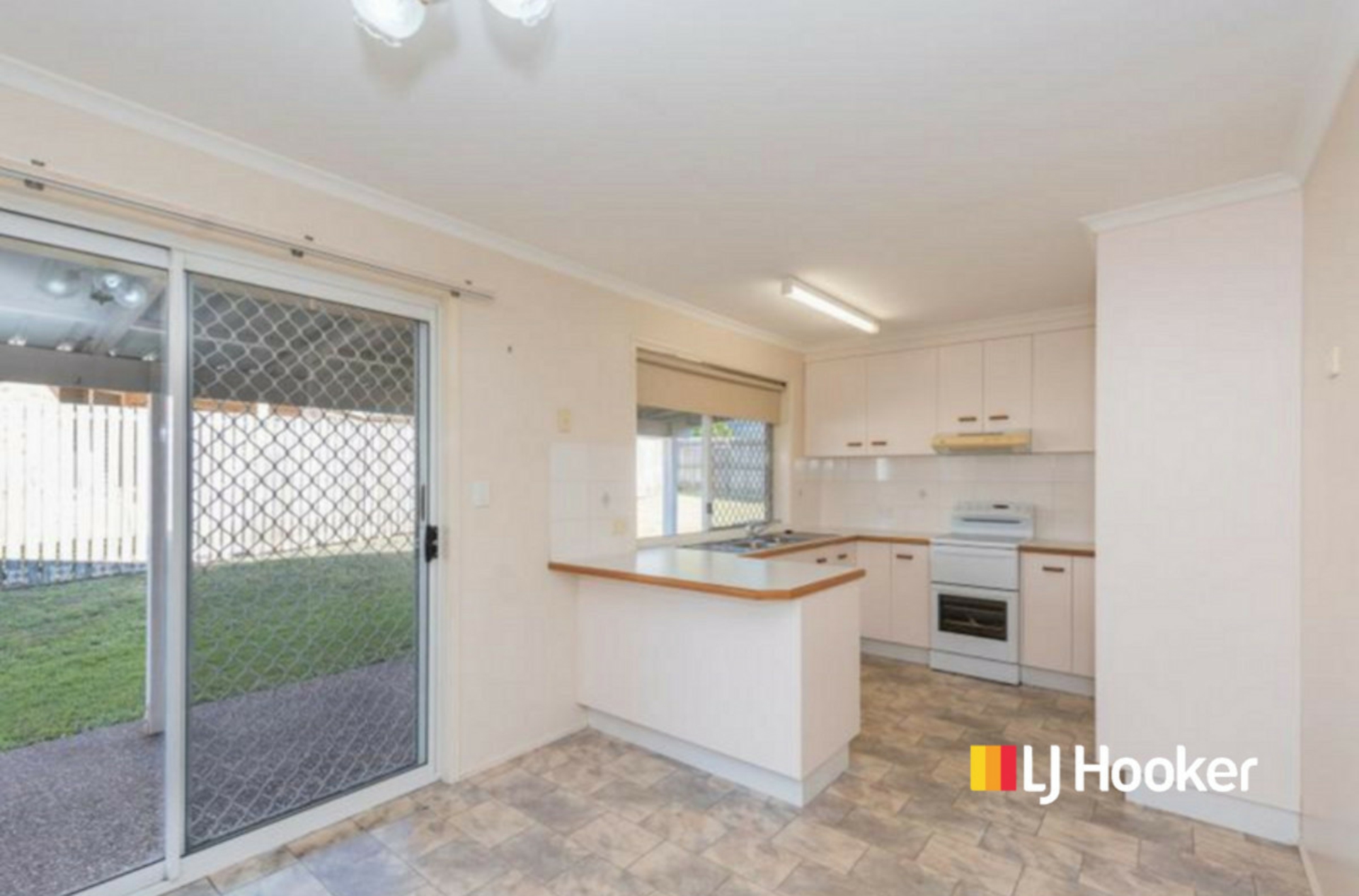 12 Dennis Court, AVOCA