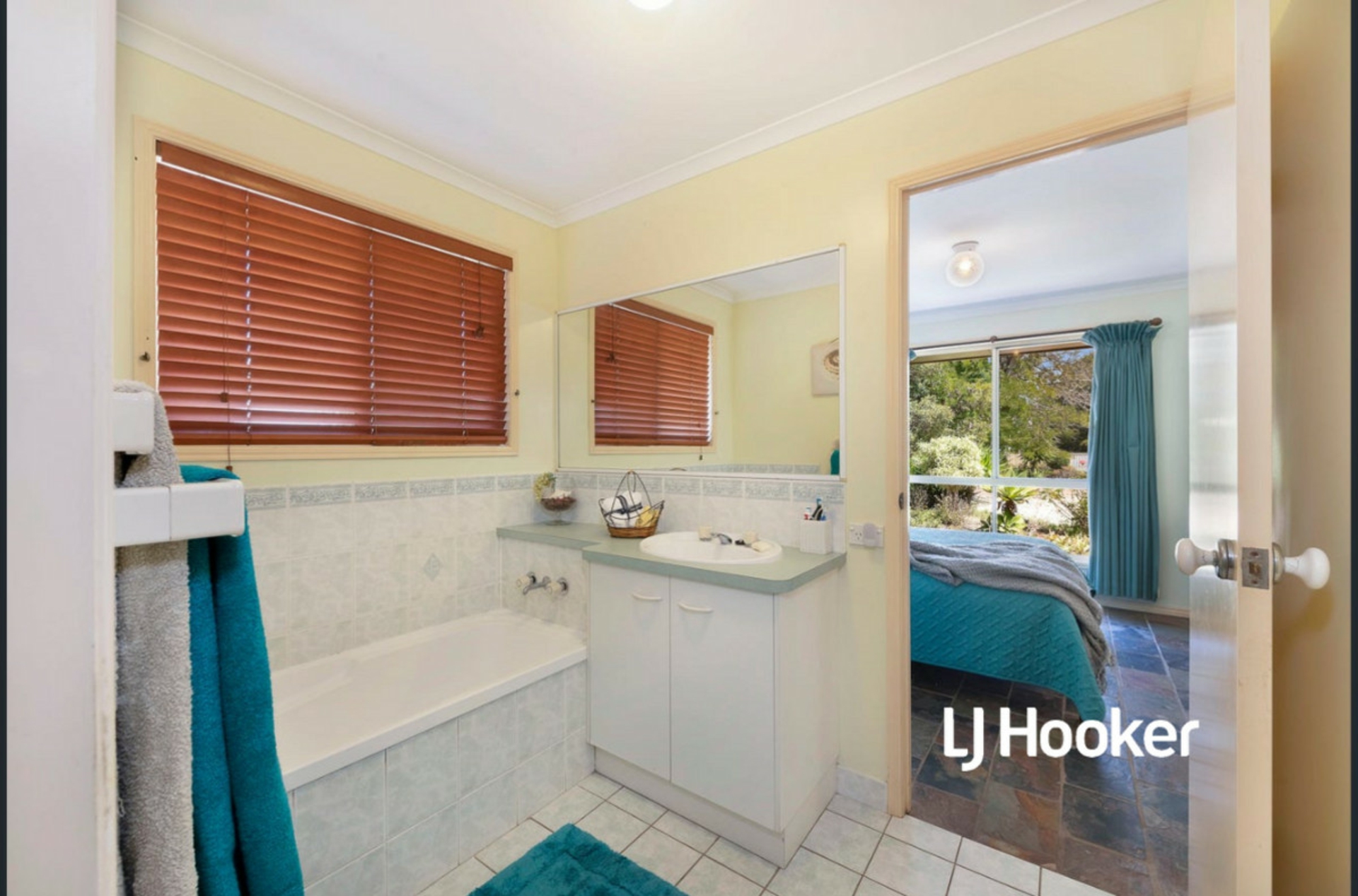 33 Davenport Drive, COONARR