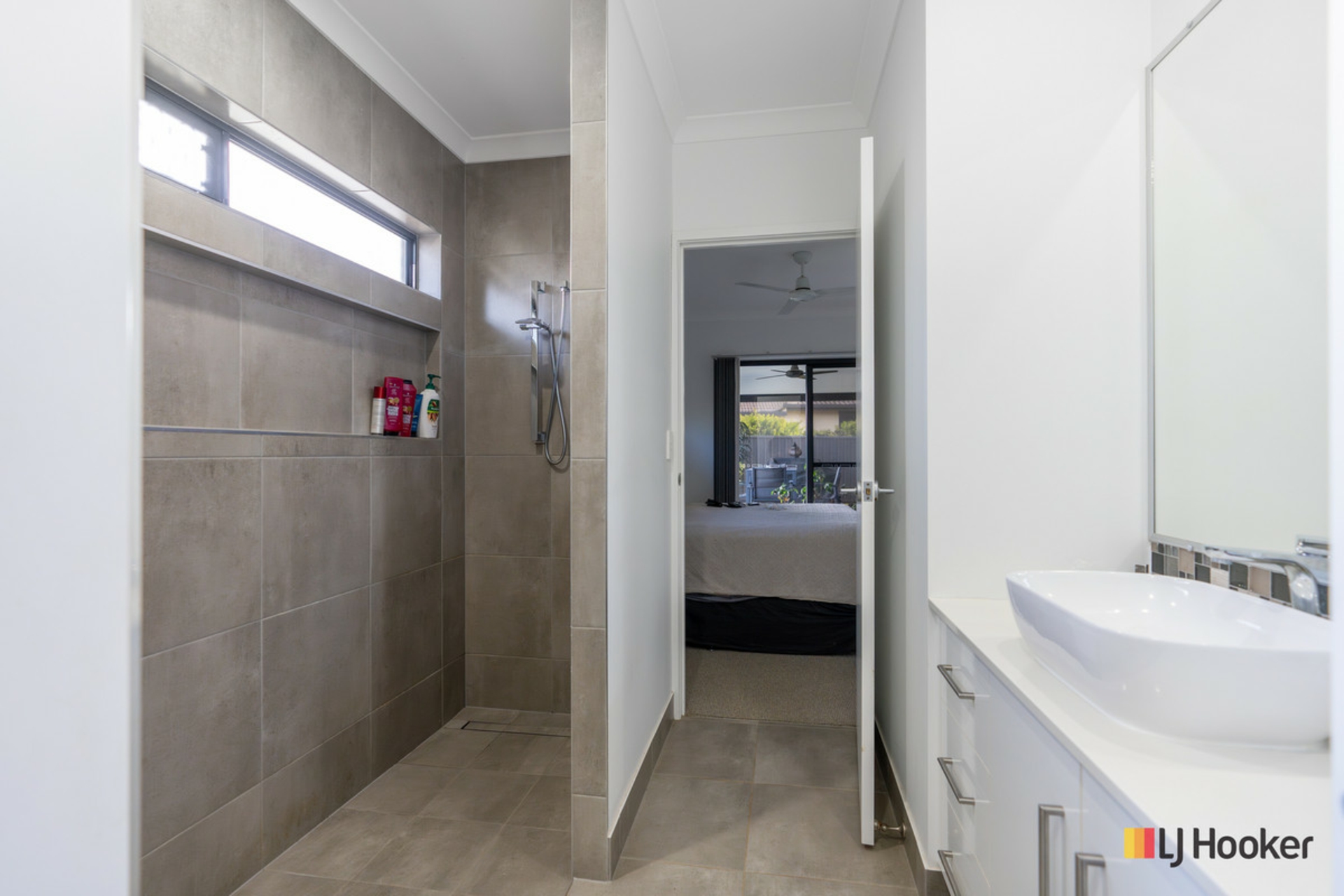 190 Barolin Esplanade, CORAL COVE