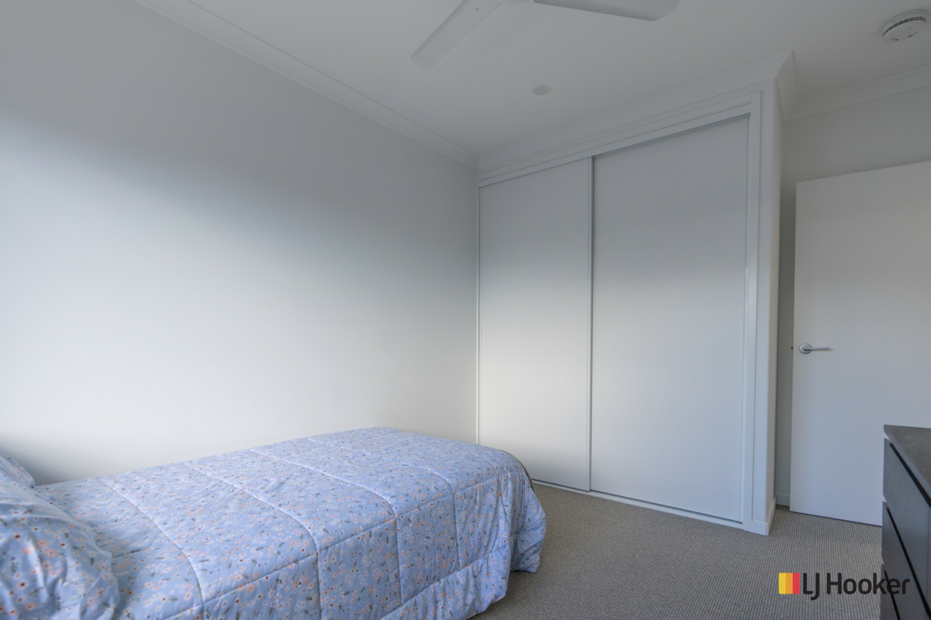 190 Barolin Esplanade, CORAL COVE
