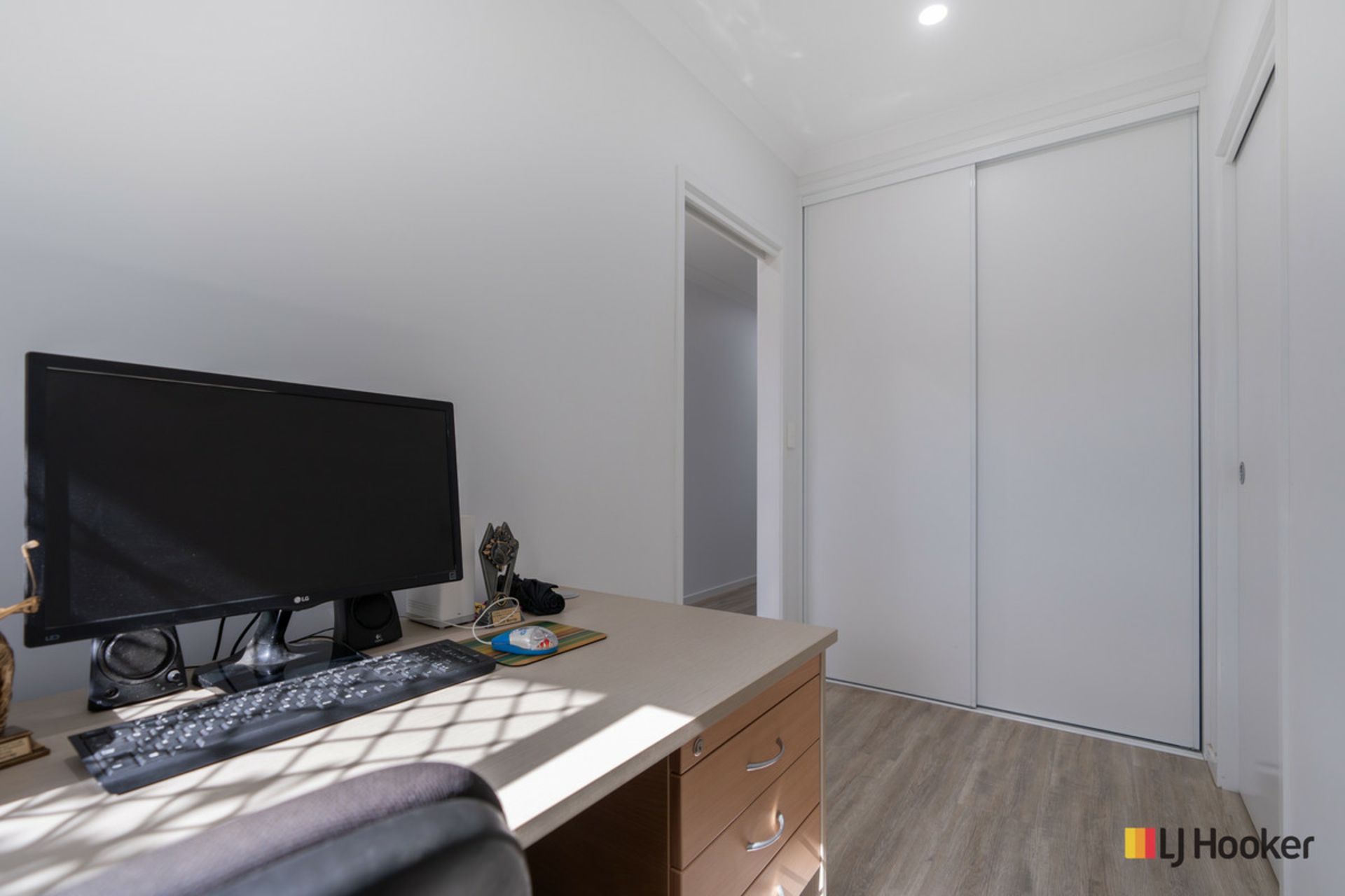 190 Barolin Esplanade, CORAL COVE