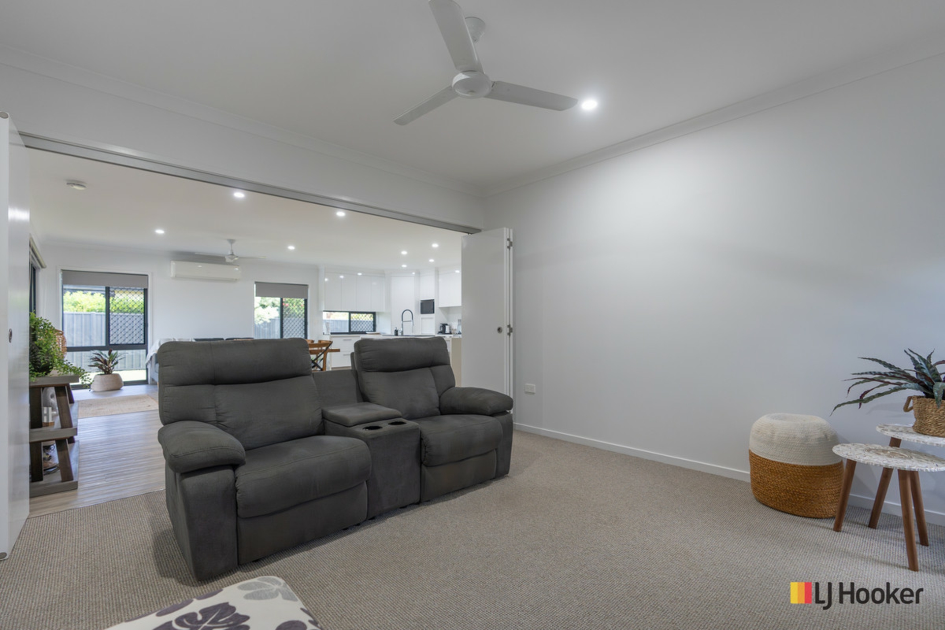 190 Barolin Esplanade, CORAL COVE