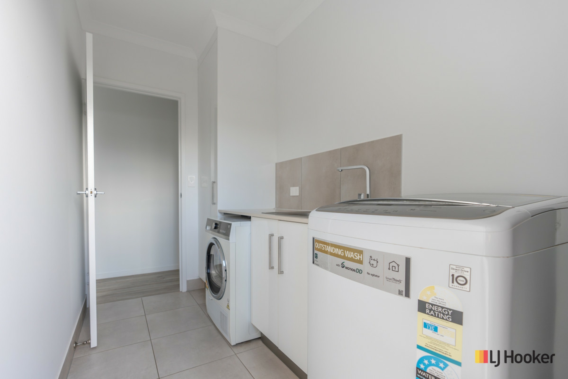 190 Barolin Esplanade, CORAL COVE