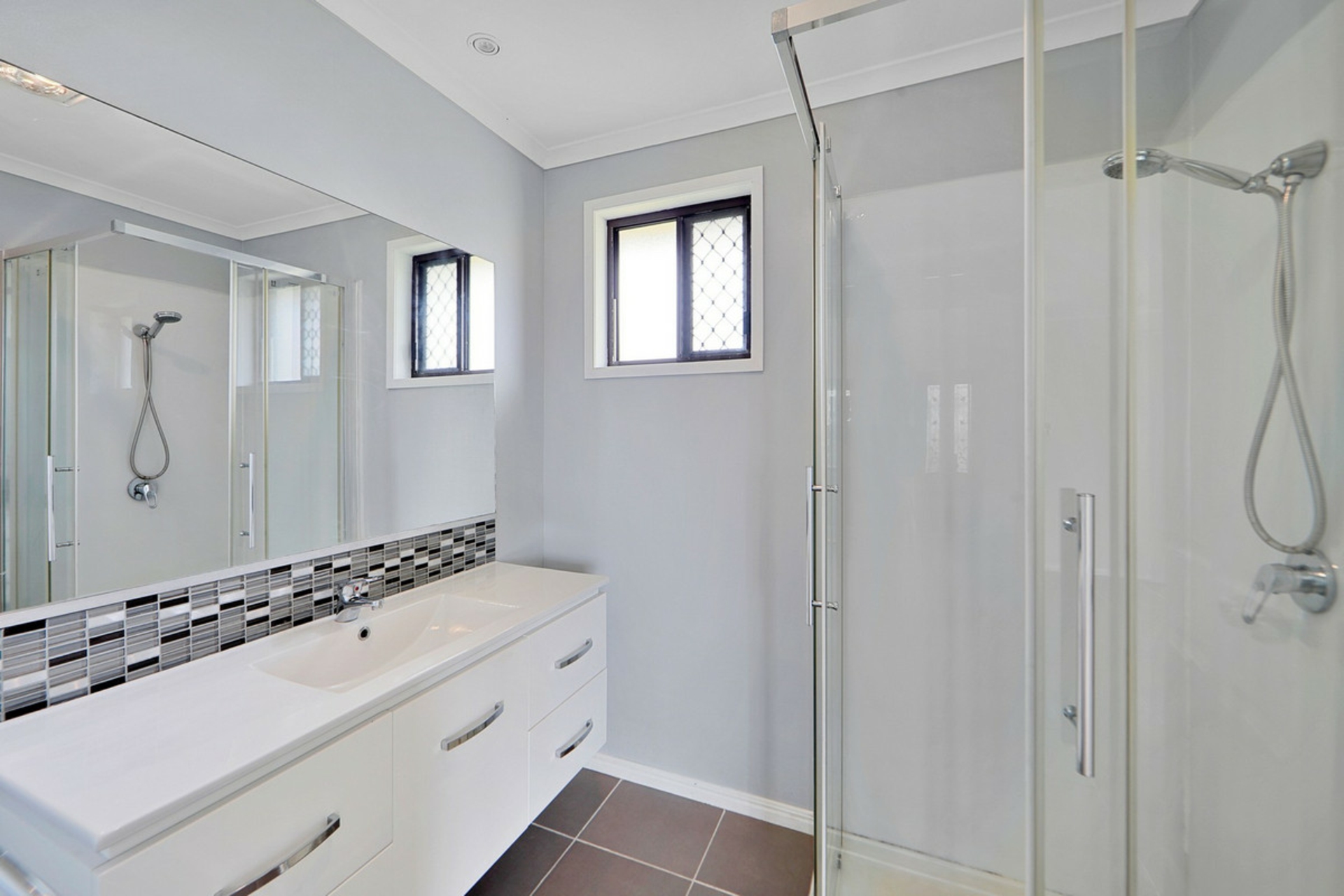 83 Kinch Street, BURNETT HEADS