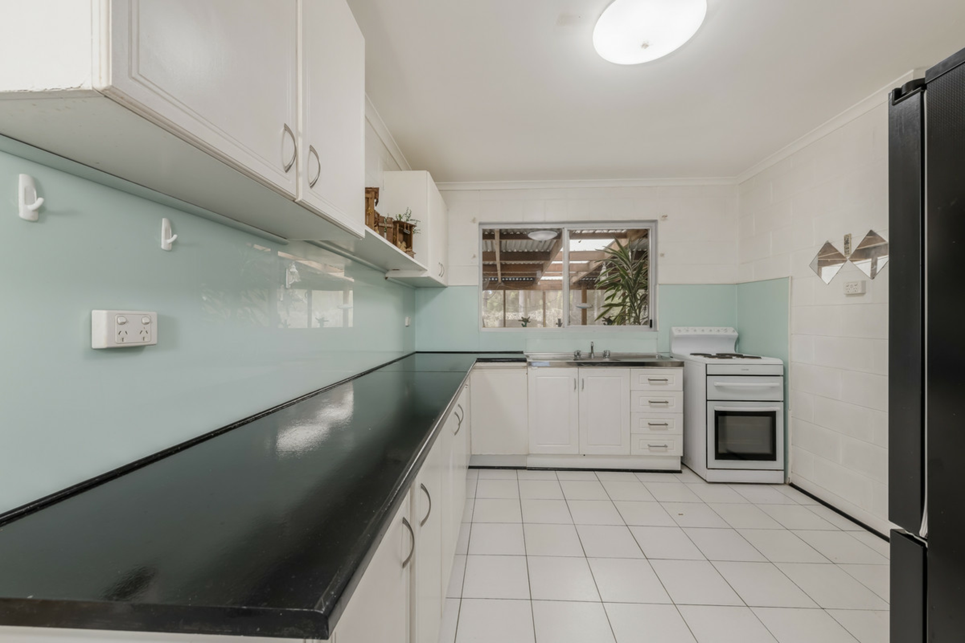1 Orchid Drive, MOORE PARK BEACH
