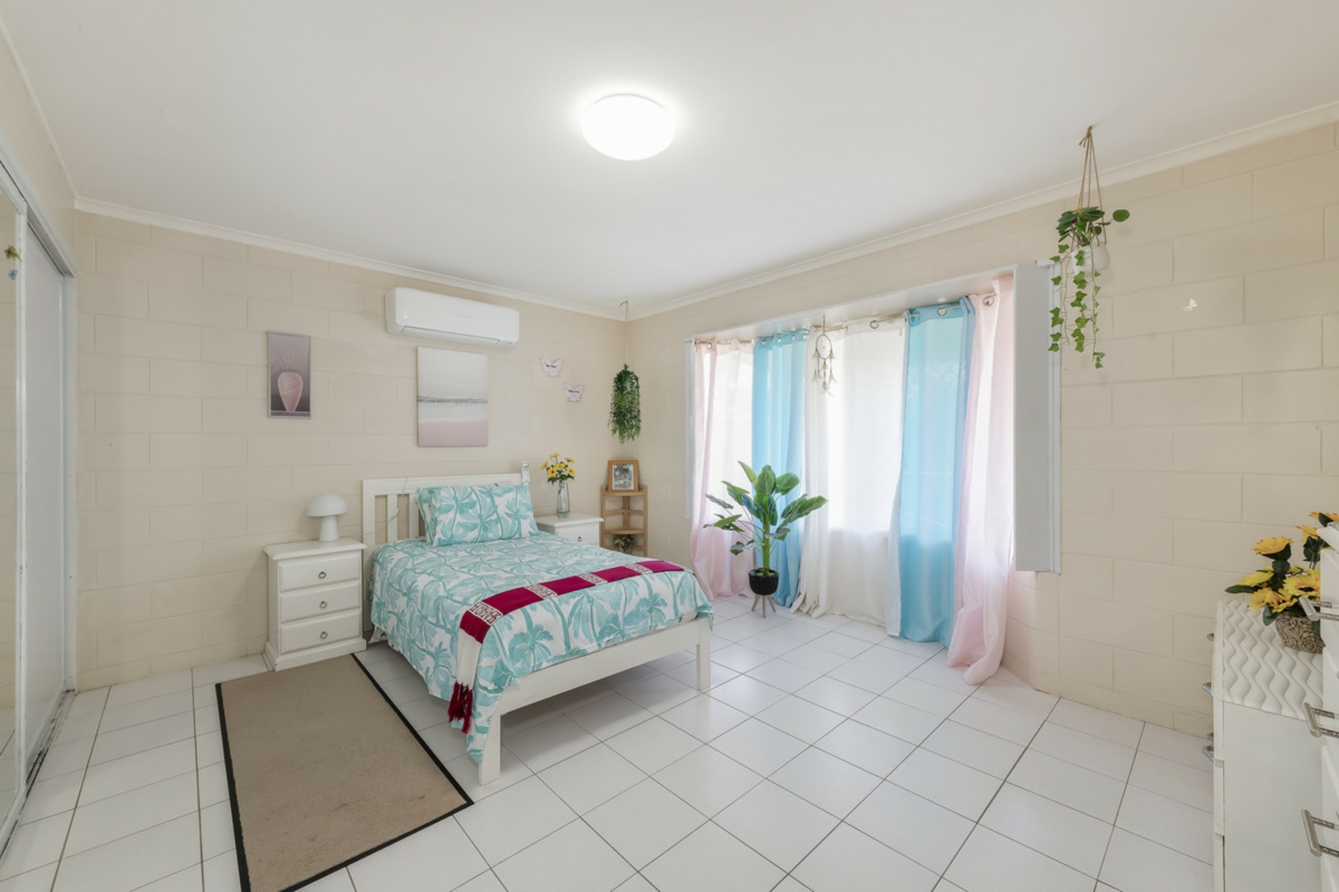 1 Orchid Drive, MOORE PARK BEACH