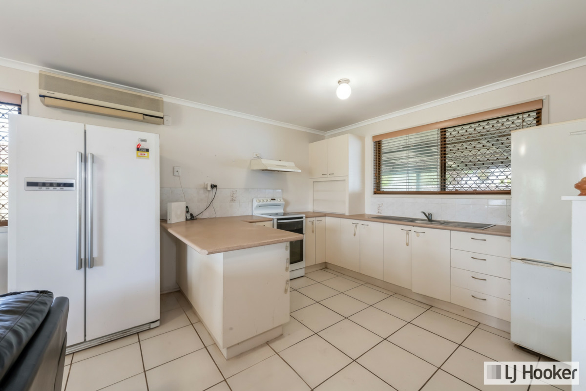 61 Sunset Drive, THABEBAN