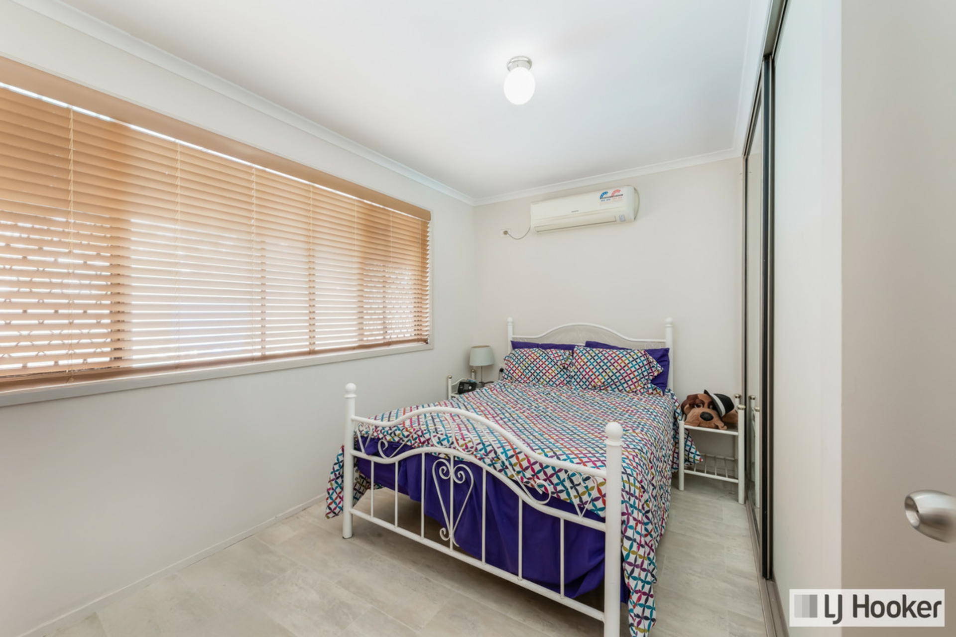 61 Sunset Drive, THABEBAN