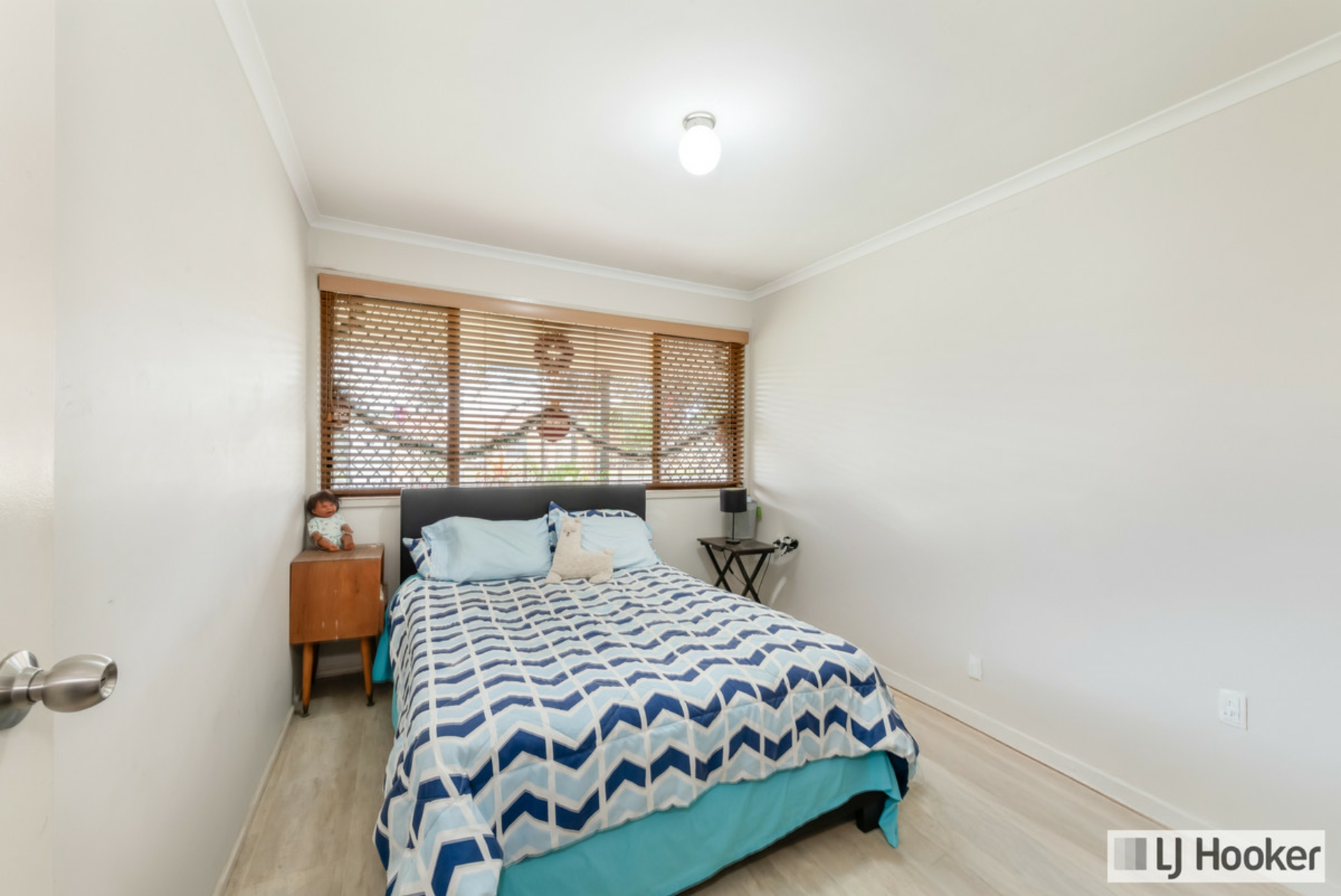 61 Sunset Drive, THABEBAN
