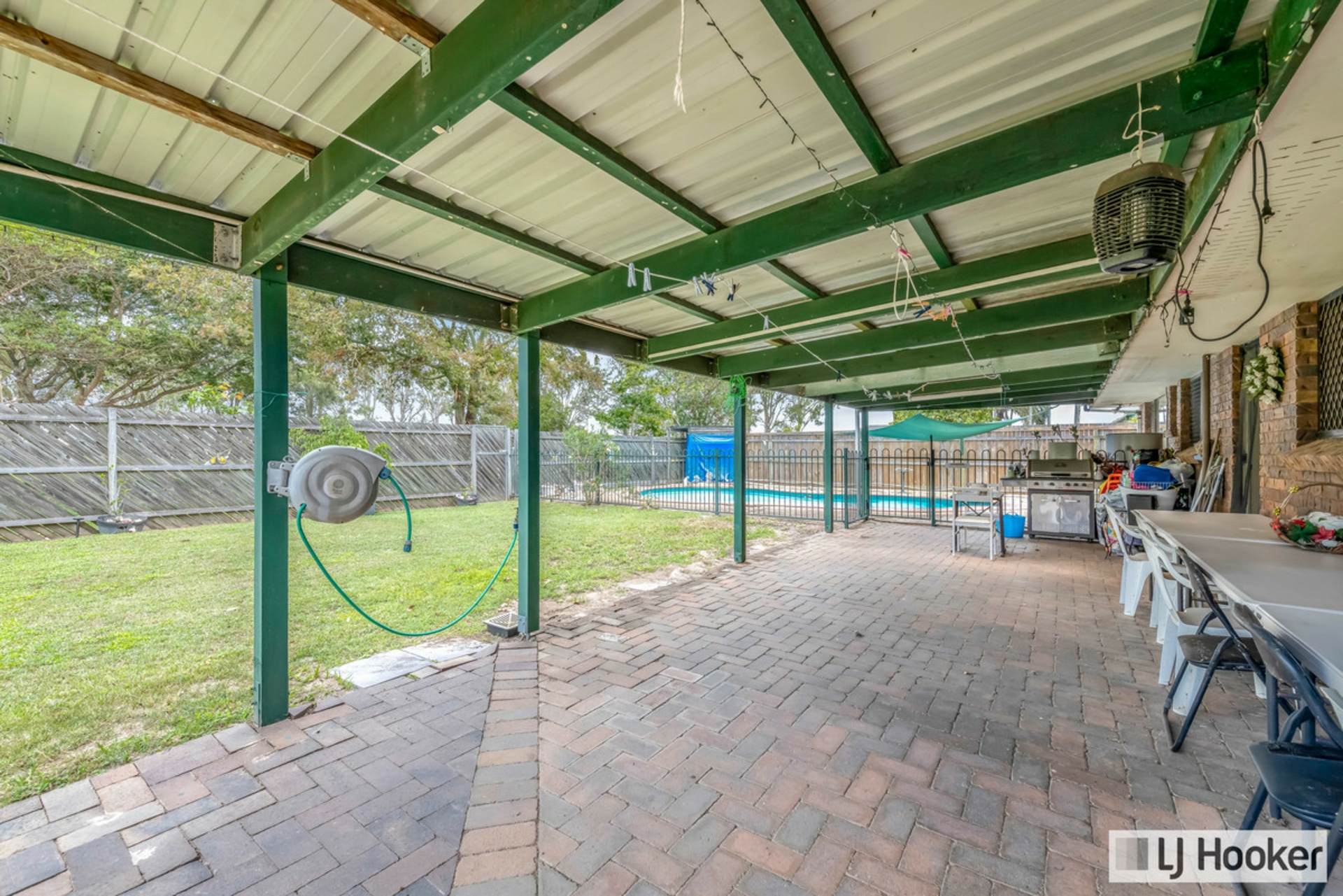 61 Sunset Drive, THABEBAN