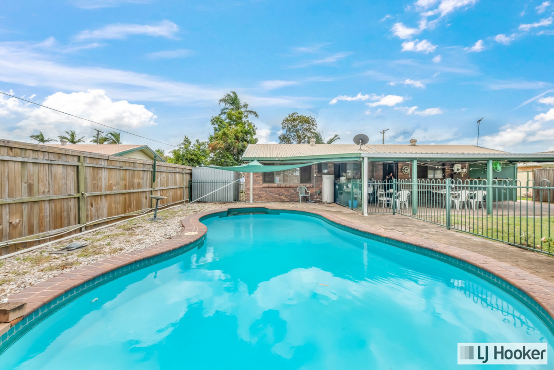 61 Sunset Drive, THABEBAN
