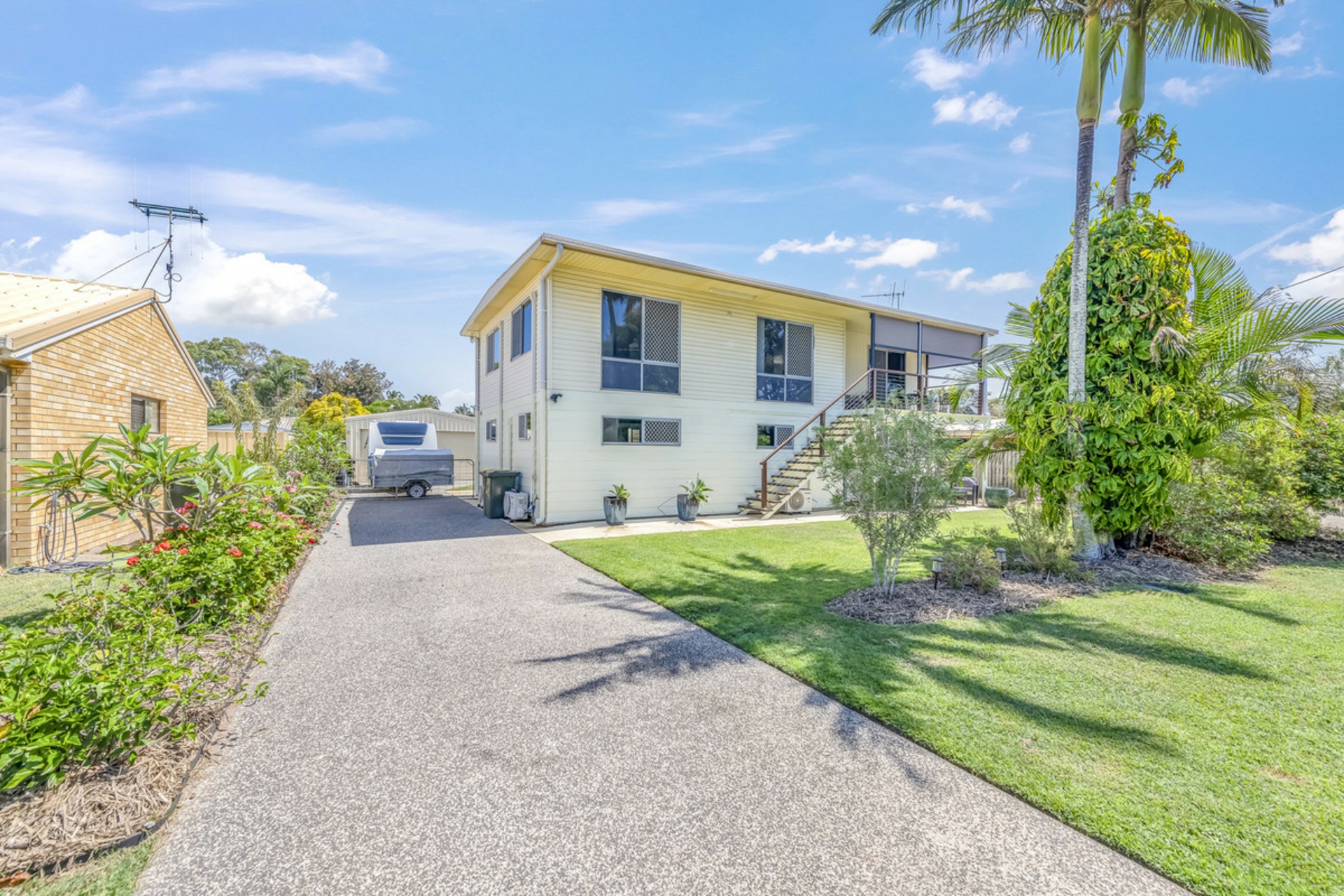 19 Club Avenue,, MOORE PARK BEACH
