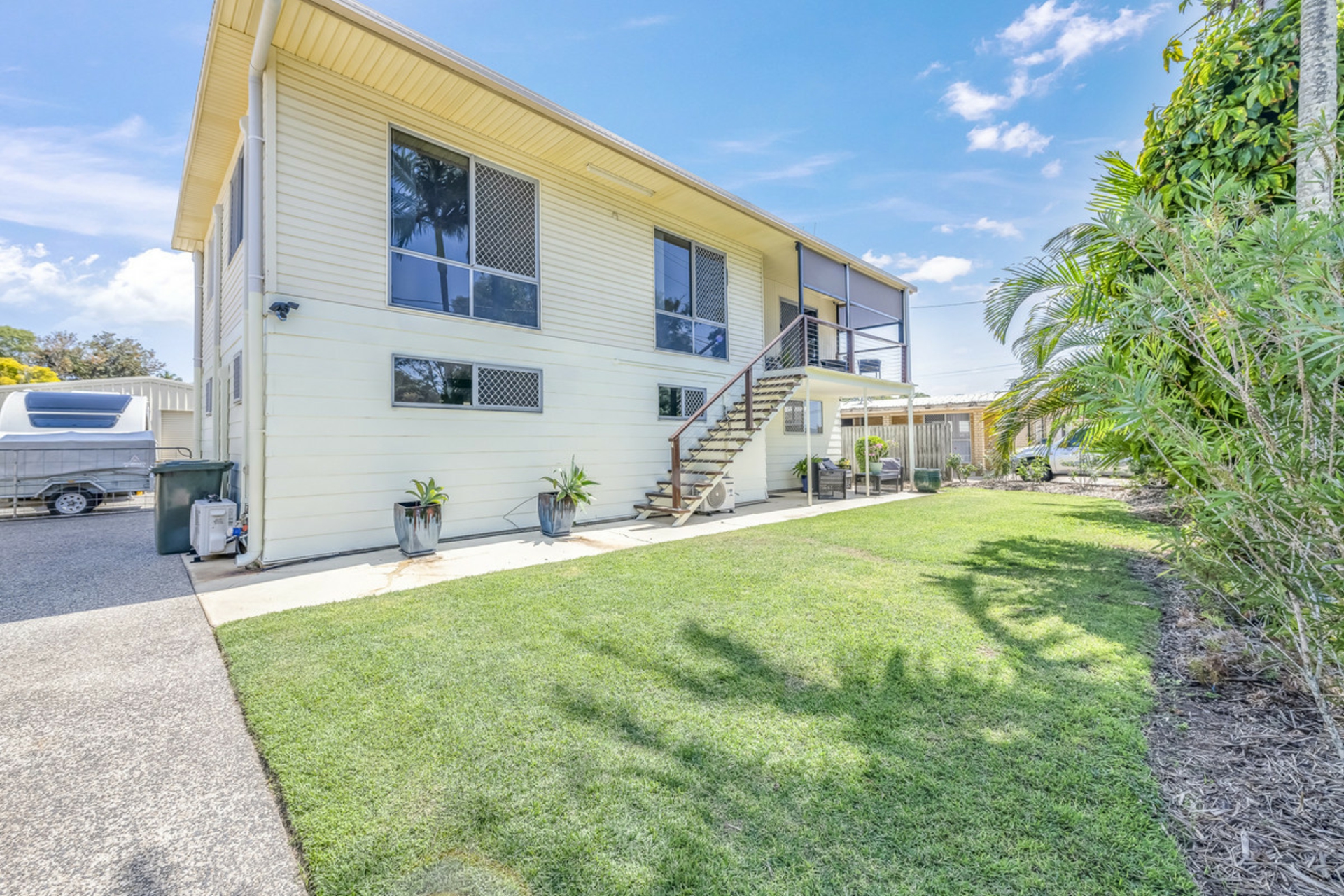 19 Club Avenue,, MOORE PARK BEACH