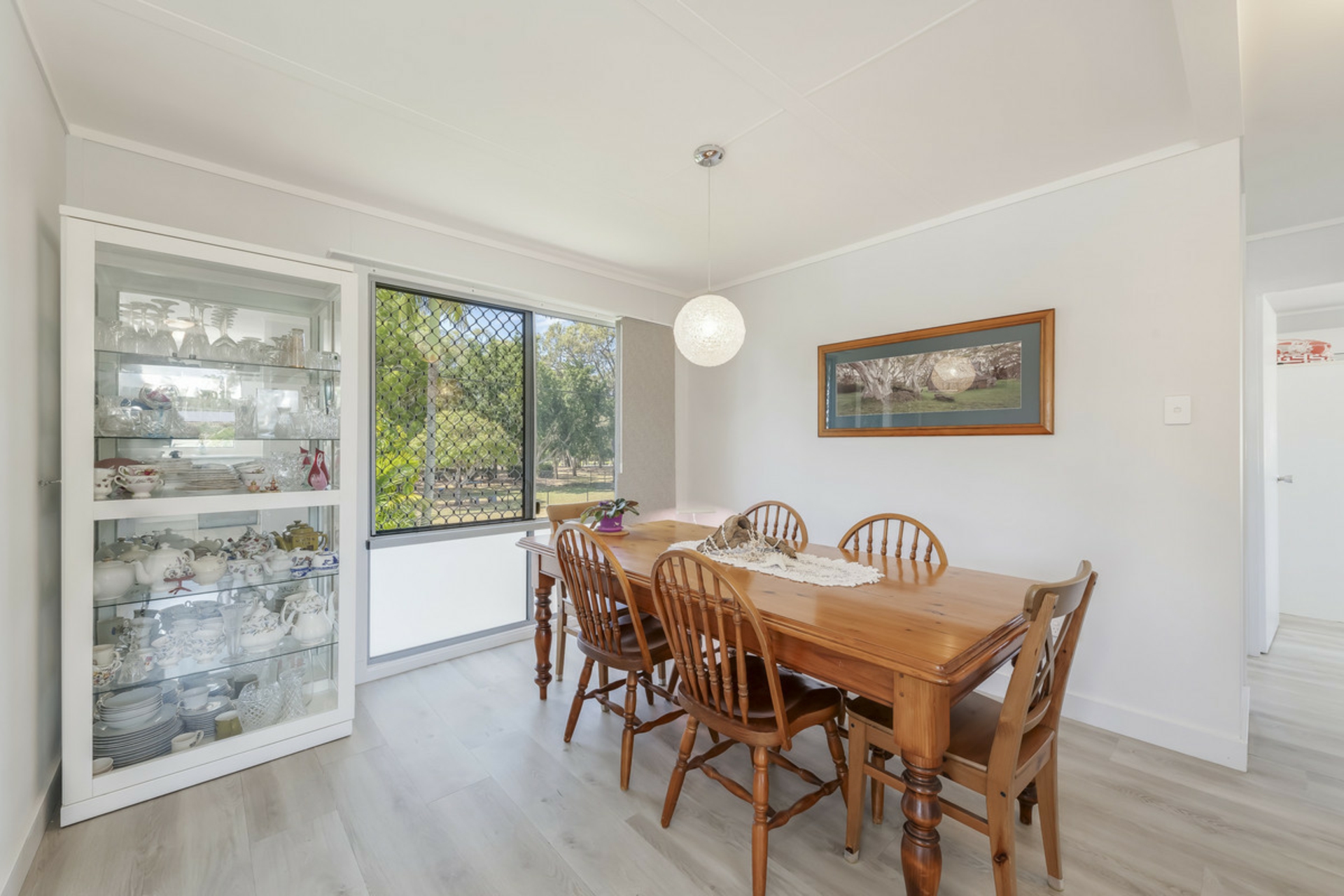 19 Club Avenue,, MOORE PARK BEACH