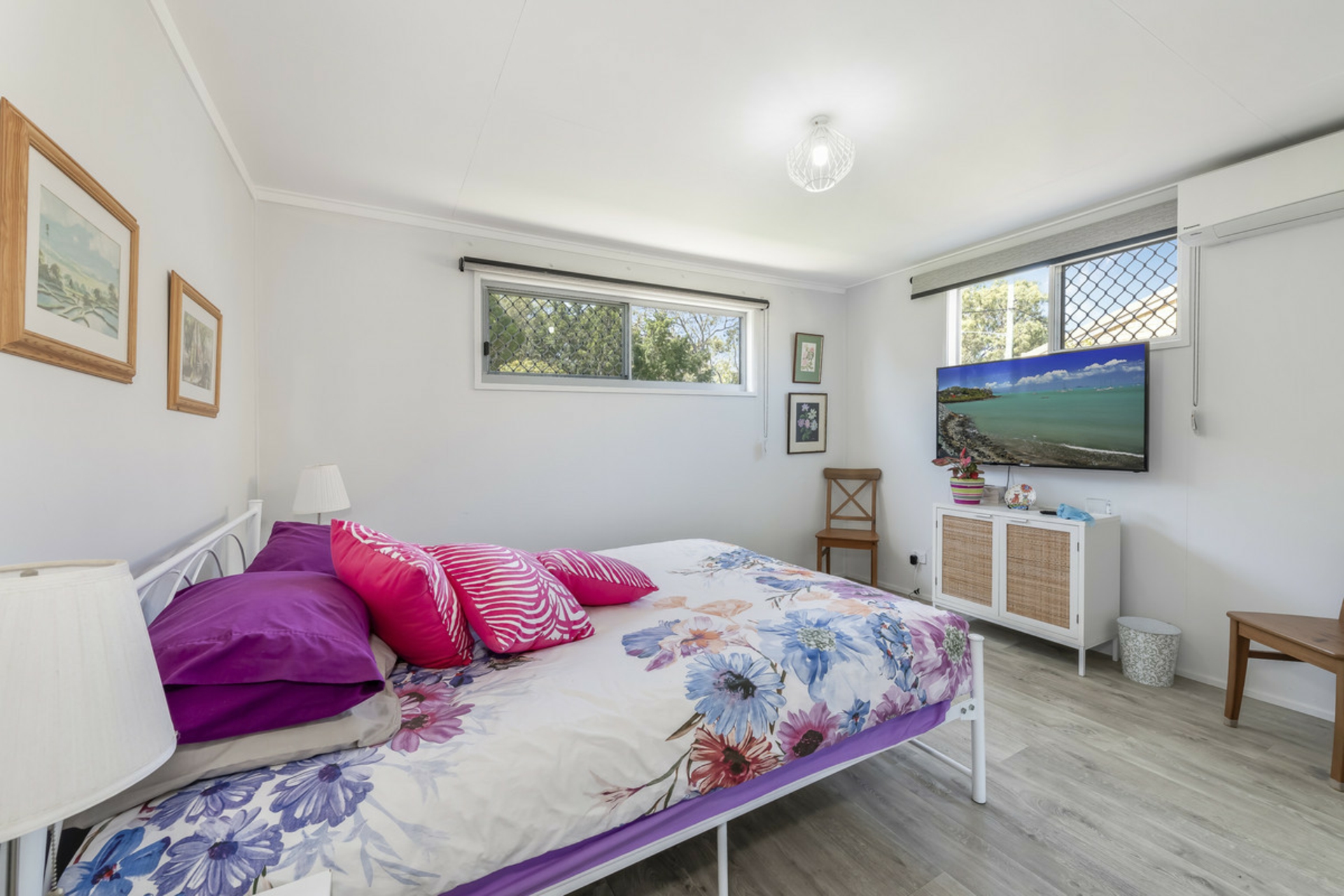 19 Club Avenue,, MOORE PARK BEACH