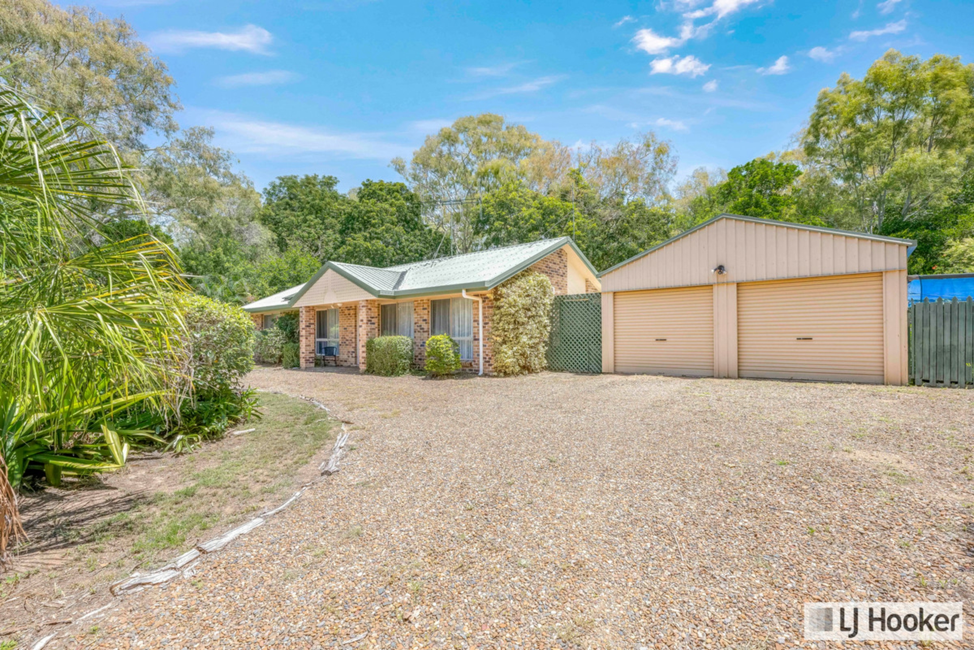 9 Plum Tree Crescent, MOORE PARK BEACH
