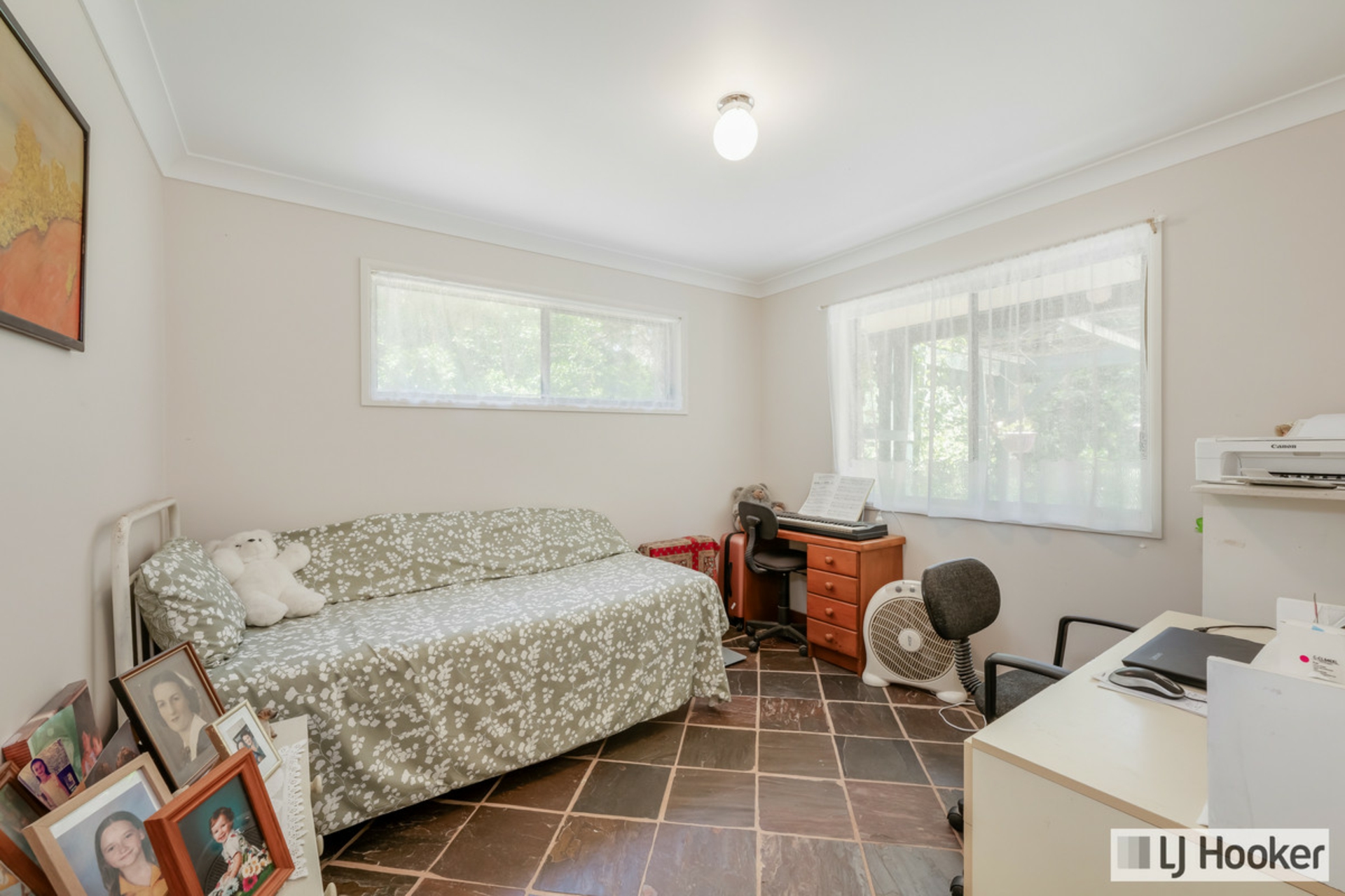 9 Plum Tree Crescent, MOORE PARK BEACH