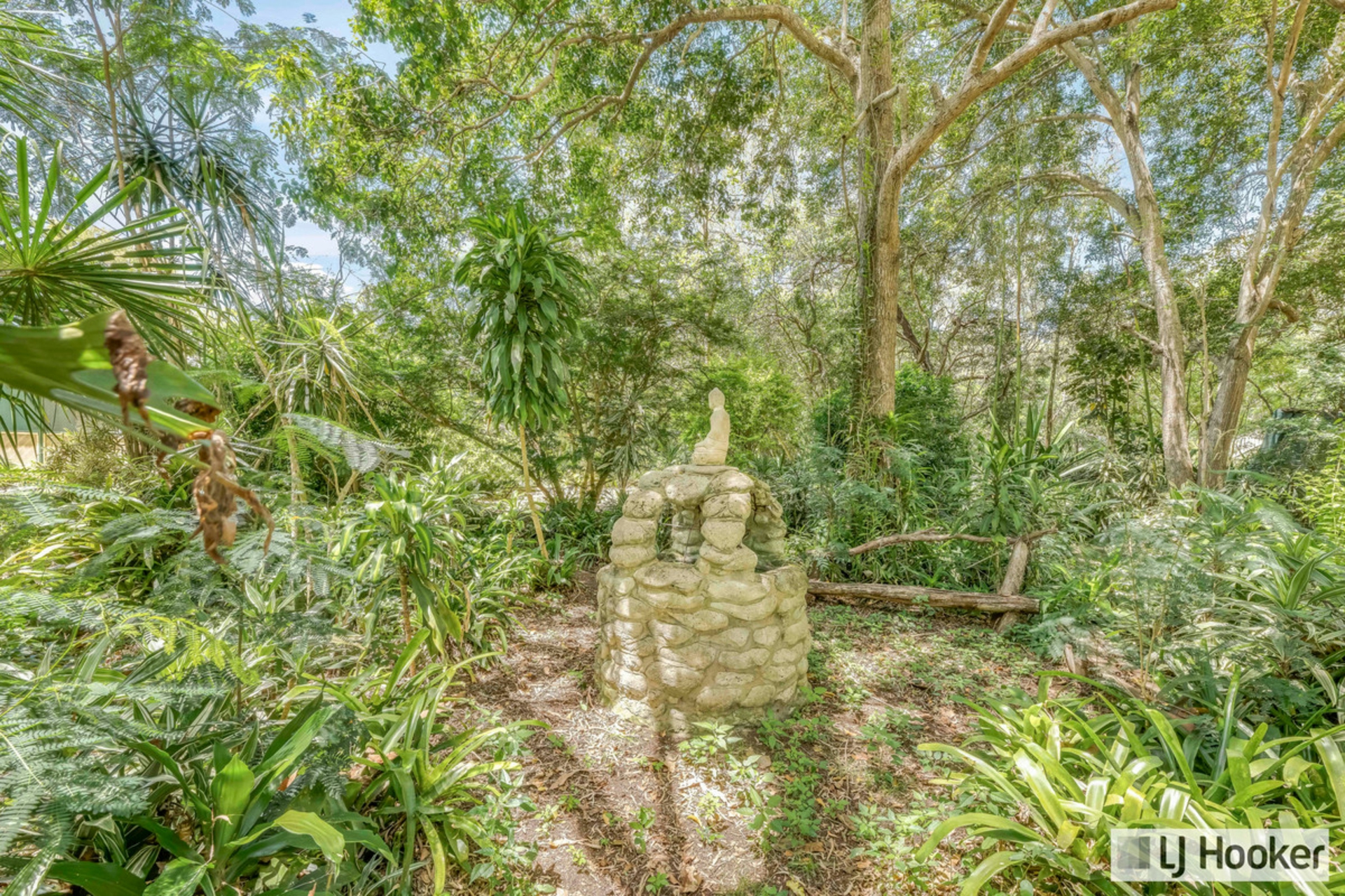 9 Plum Tree Crescent, MOORE PARK BEACH