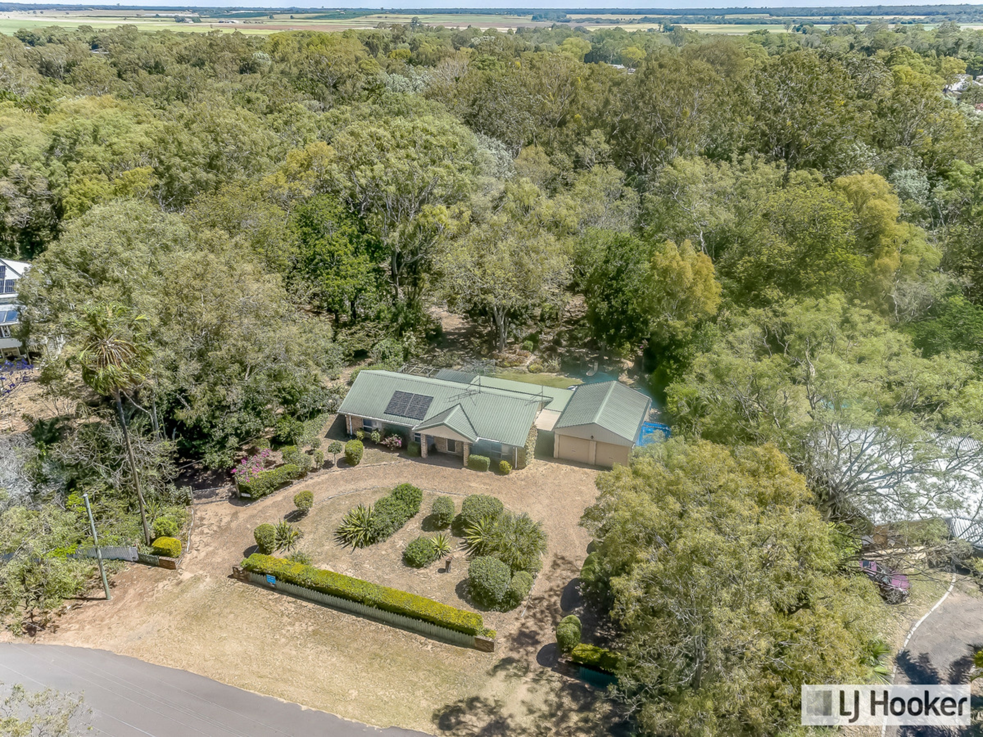 9 Plum Tree Crescent, MOORE PARK BEACH