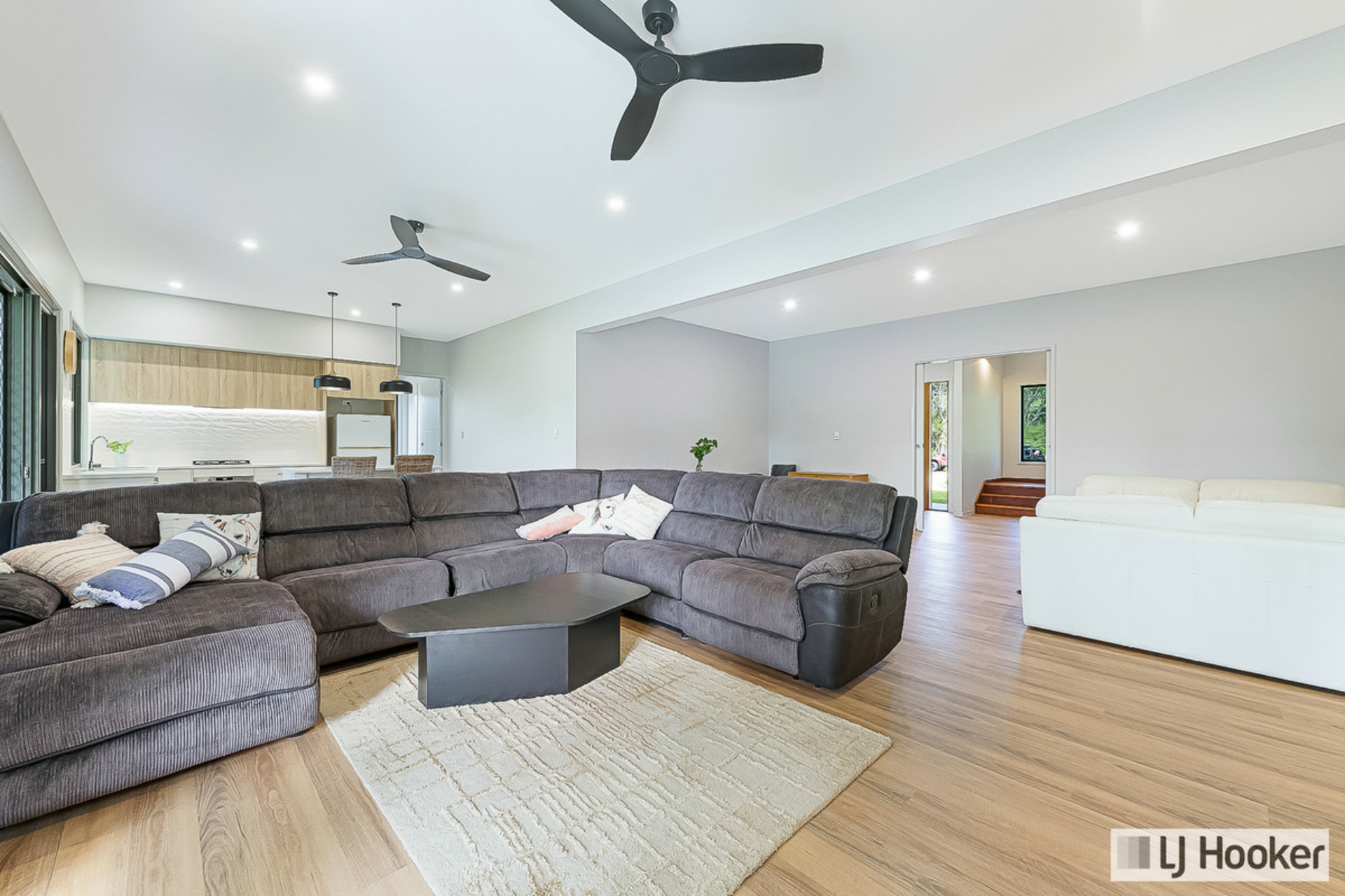 18 Sylvan Drive,, MOORE PARK BEACH