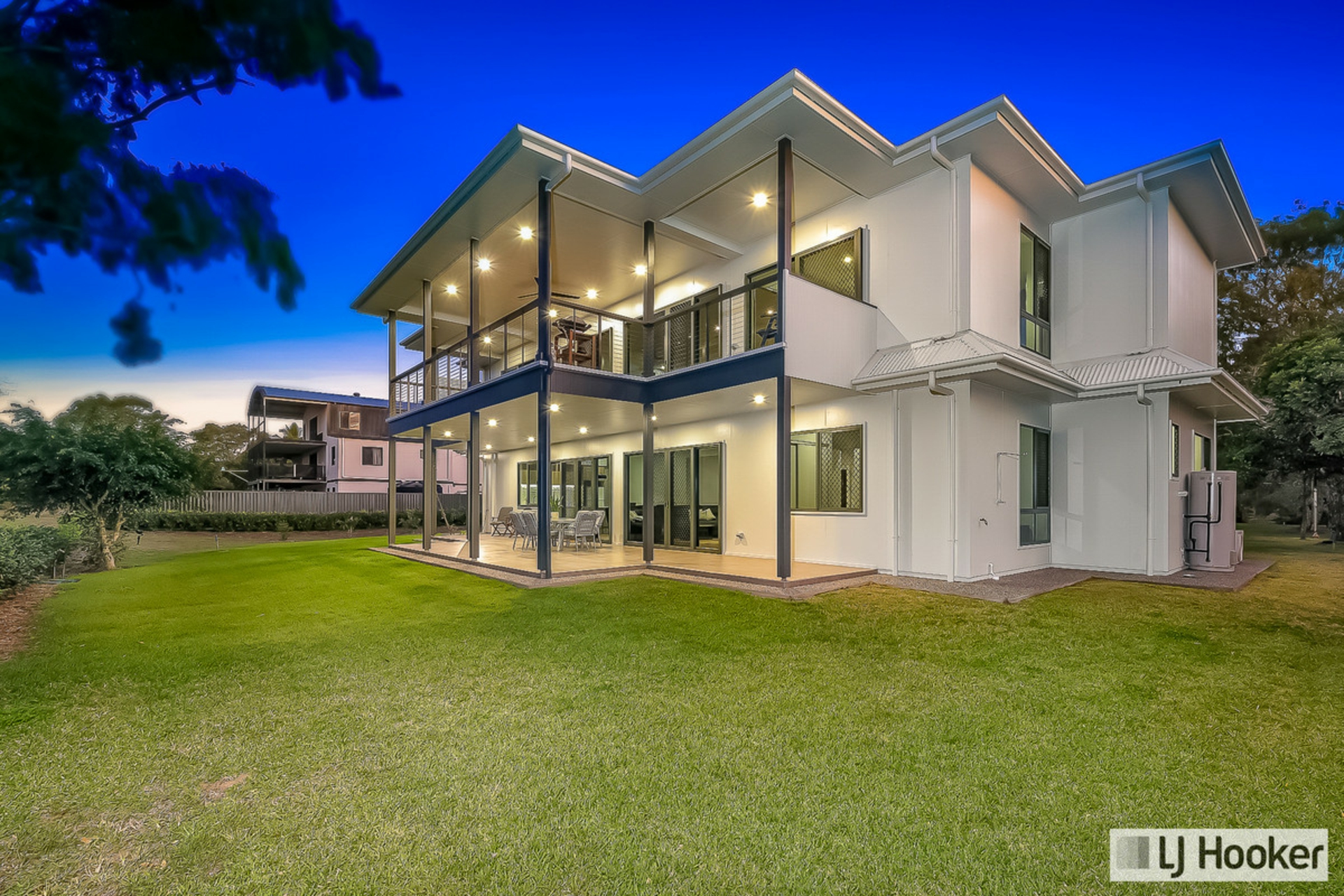 18 Sylvan Drive,, MOORE PARK BEACH