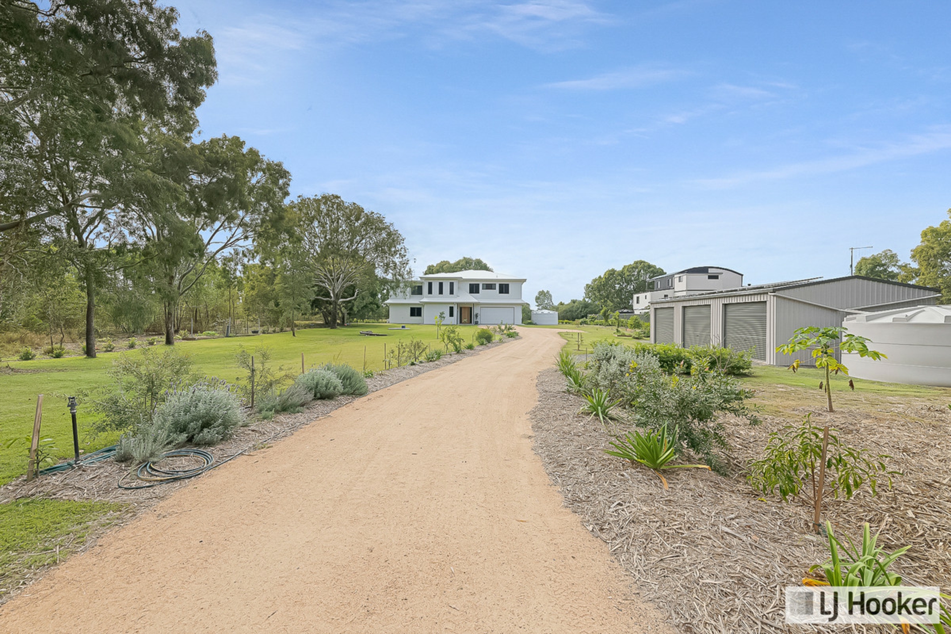 18 Sylvan Drive,, MOORE PARK BEACH