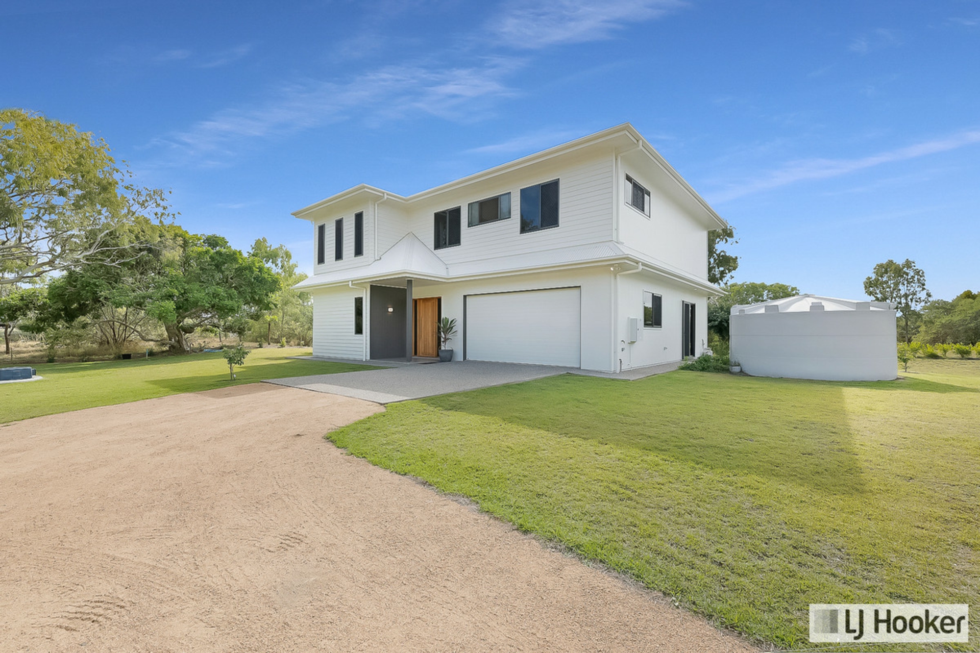 18 Sylvan Drive,, MOORE PARK BEACH