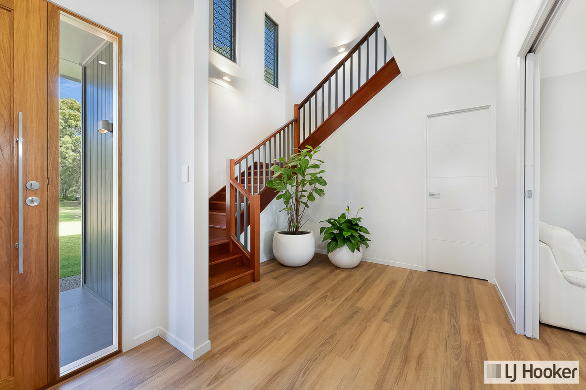 18 Sylvan Drive,, MOORE PARK BEACH