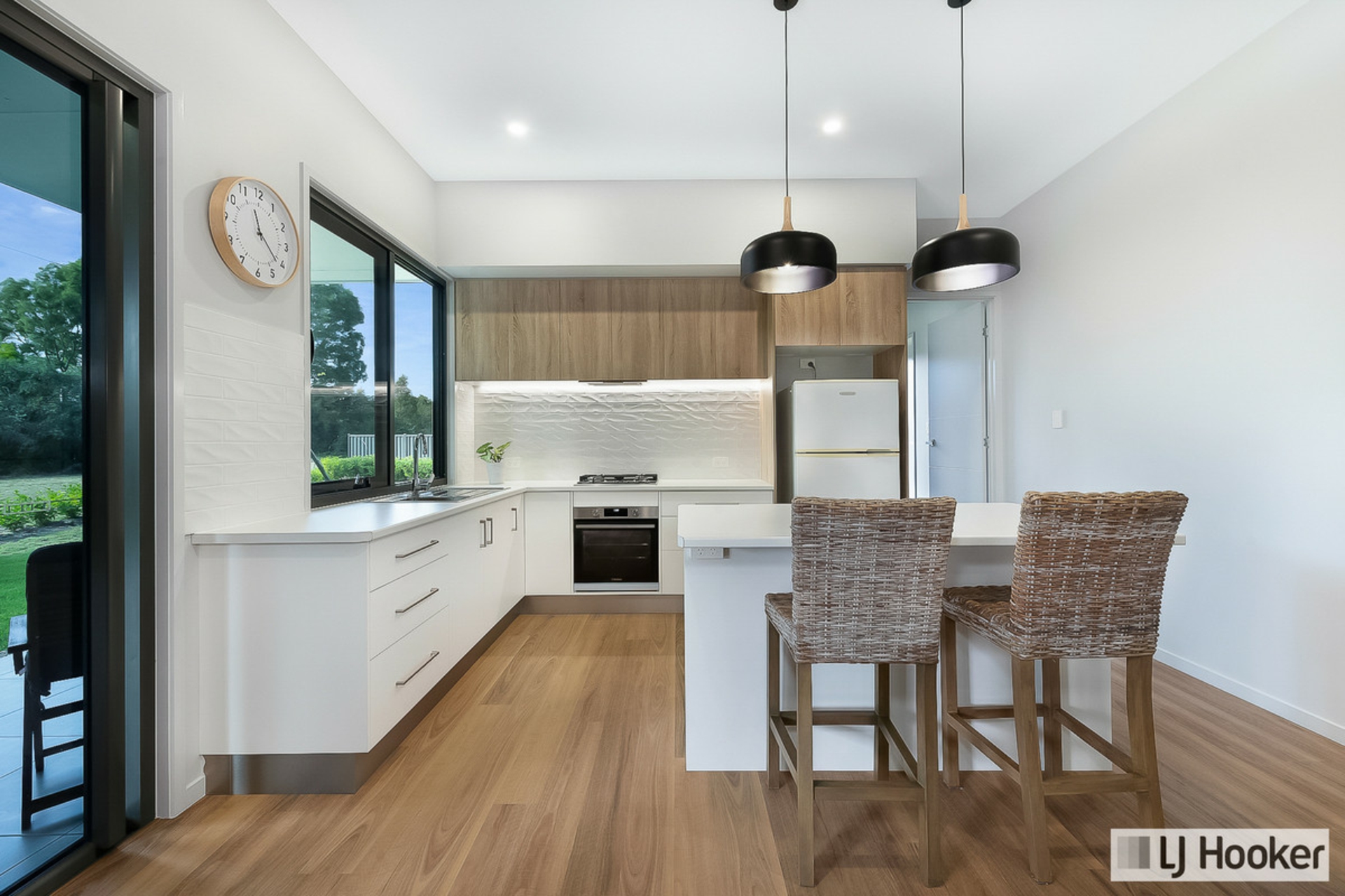 18 Sylvan Drive,, MOORE PARK BEACH