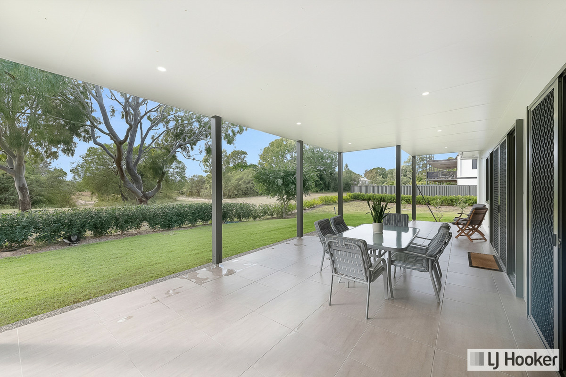 18 Sylvan Drive,, MOORE PARK BEACH