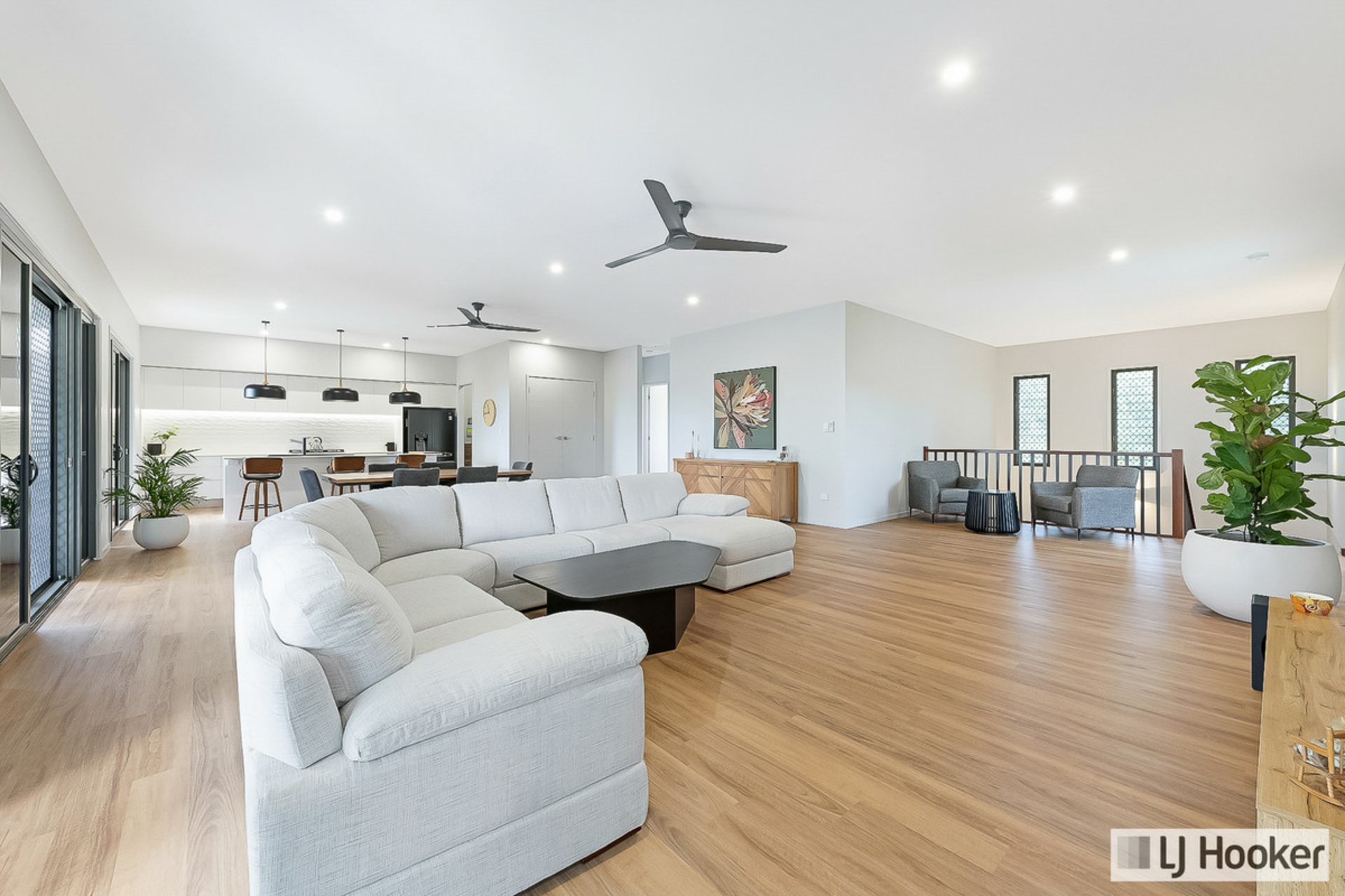 18 Sylvan Drive,, MOORE PARK BEACH