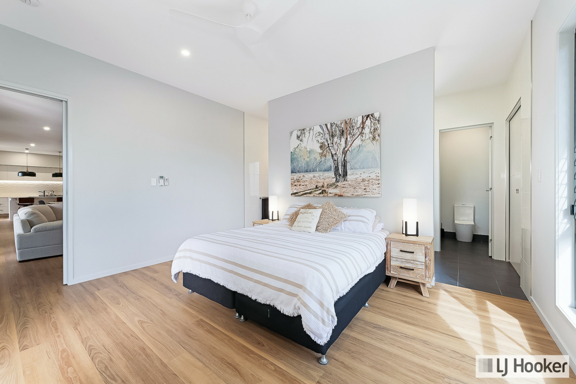 18 Sylvan Drive,, MOORE PARK BEACH