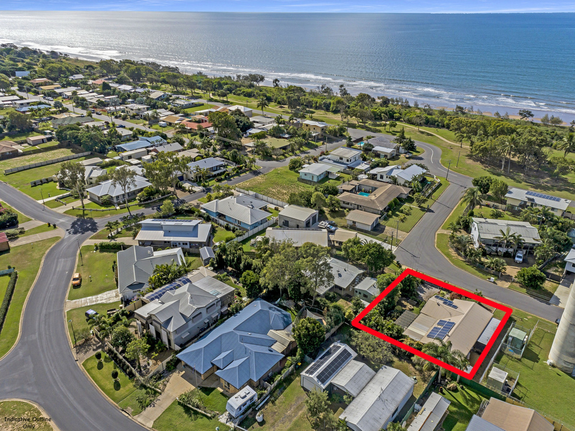 17 Poinciana Court, MOORE PARK BEACH