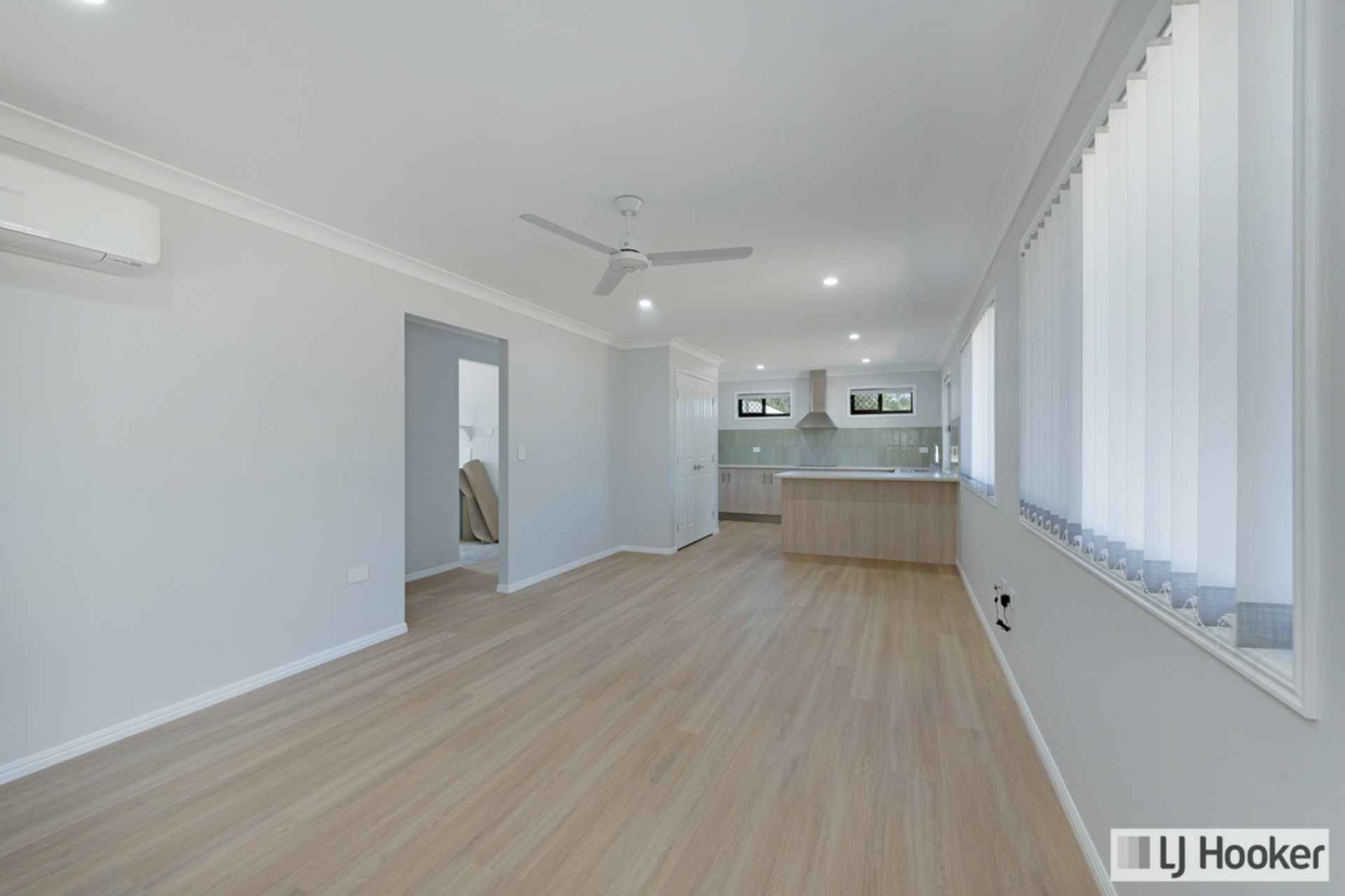 Moore Park Beach, 4670