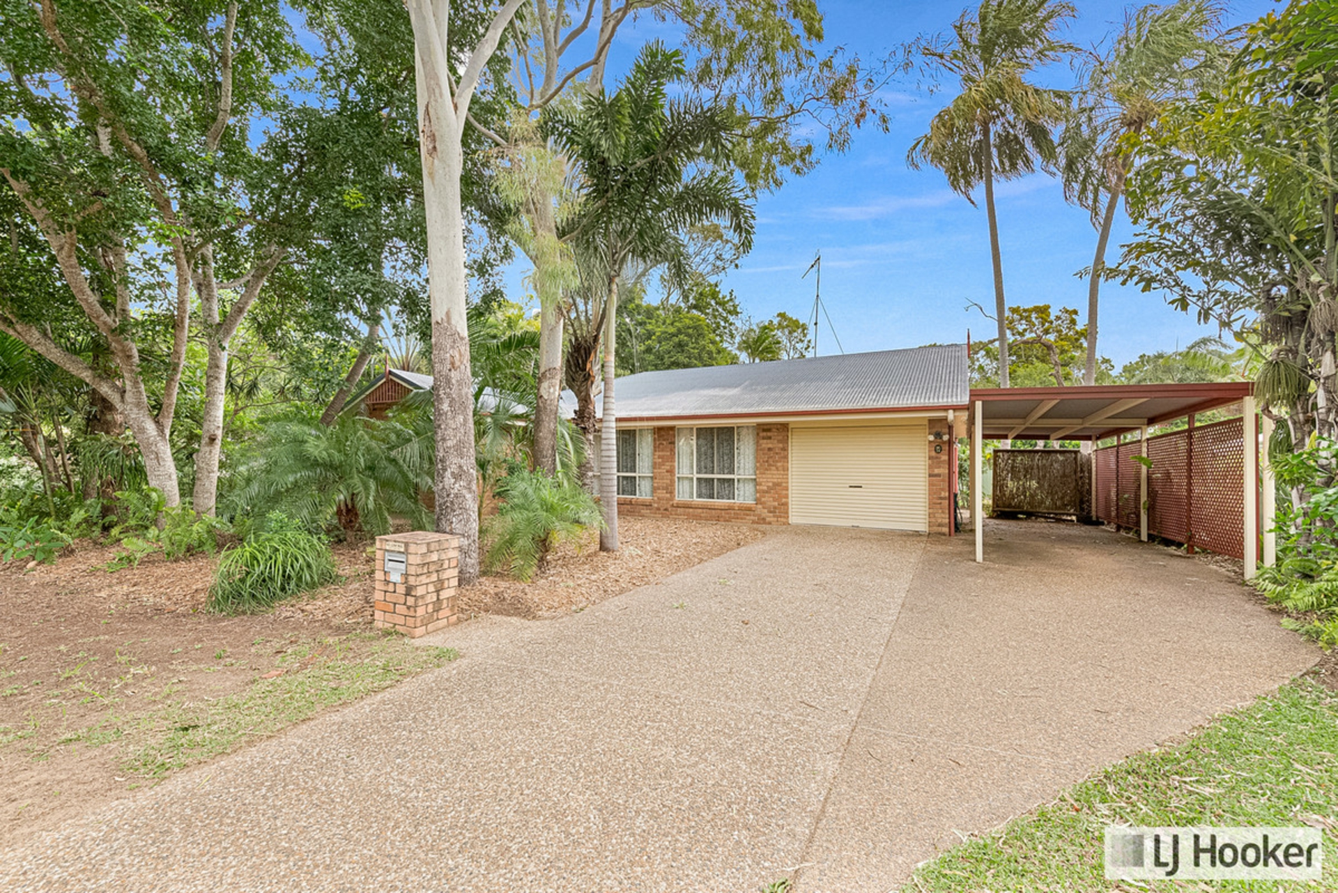 26 Lagoon Drive, MOORE PARK BEACH
