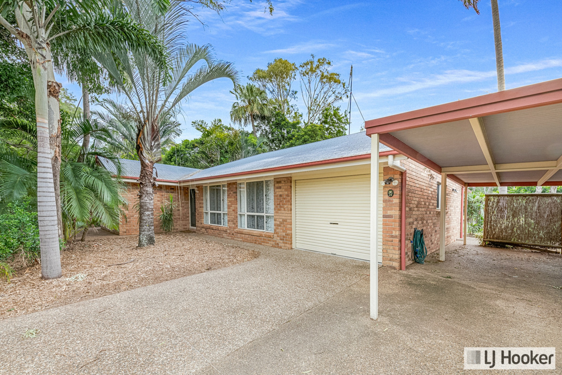 26 Lagoon Drive, MOORE PARK BEACH