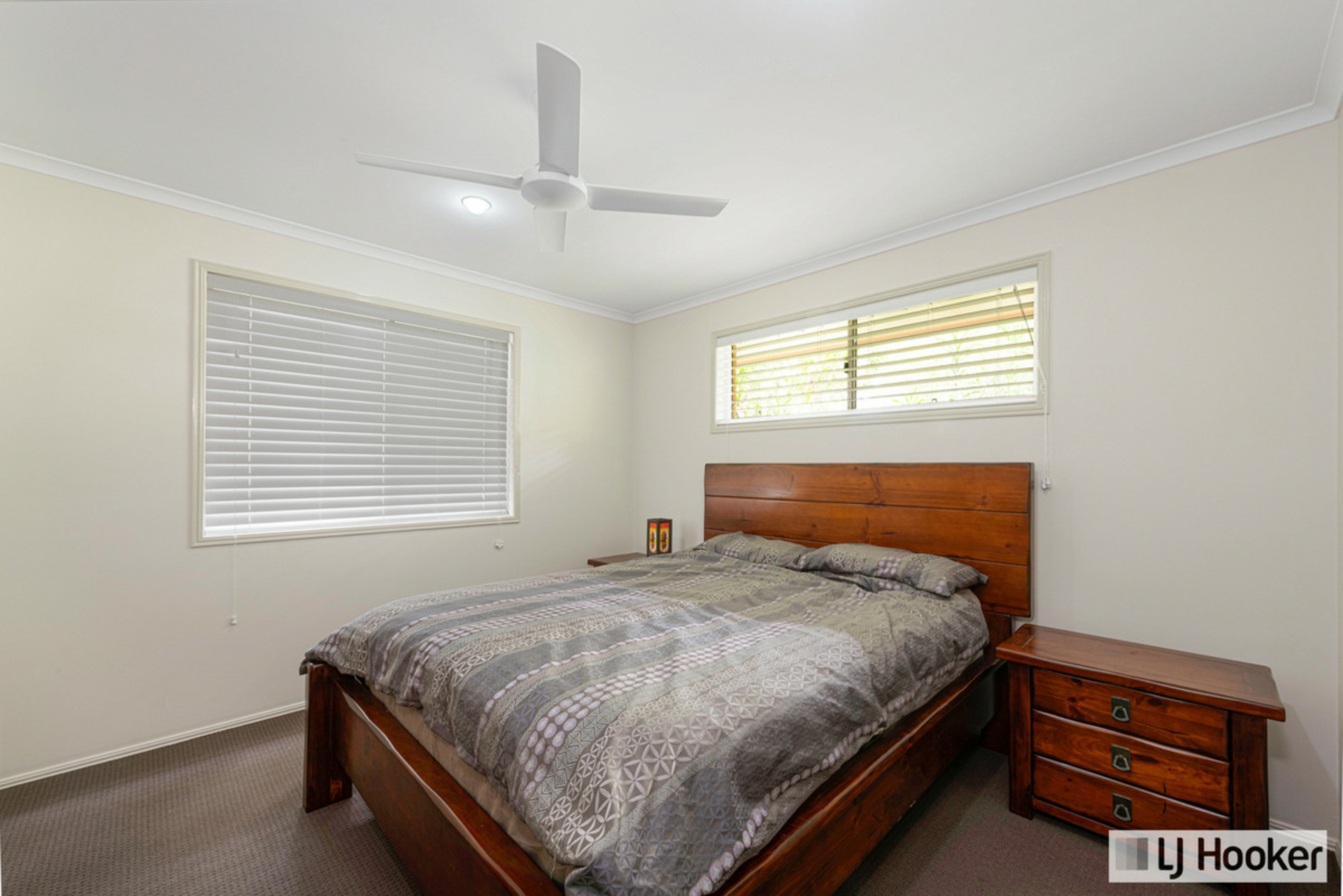 26 Lagoon Drive, MOORE PARK BEACH