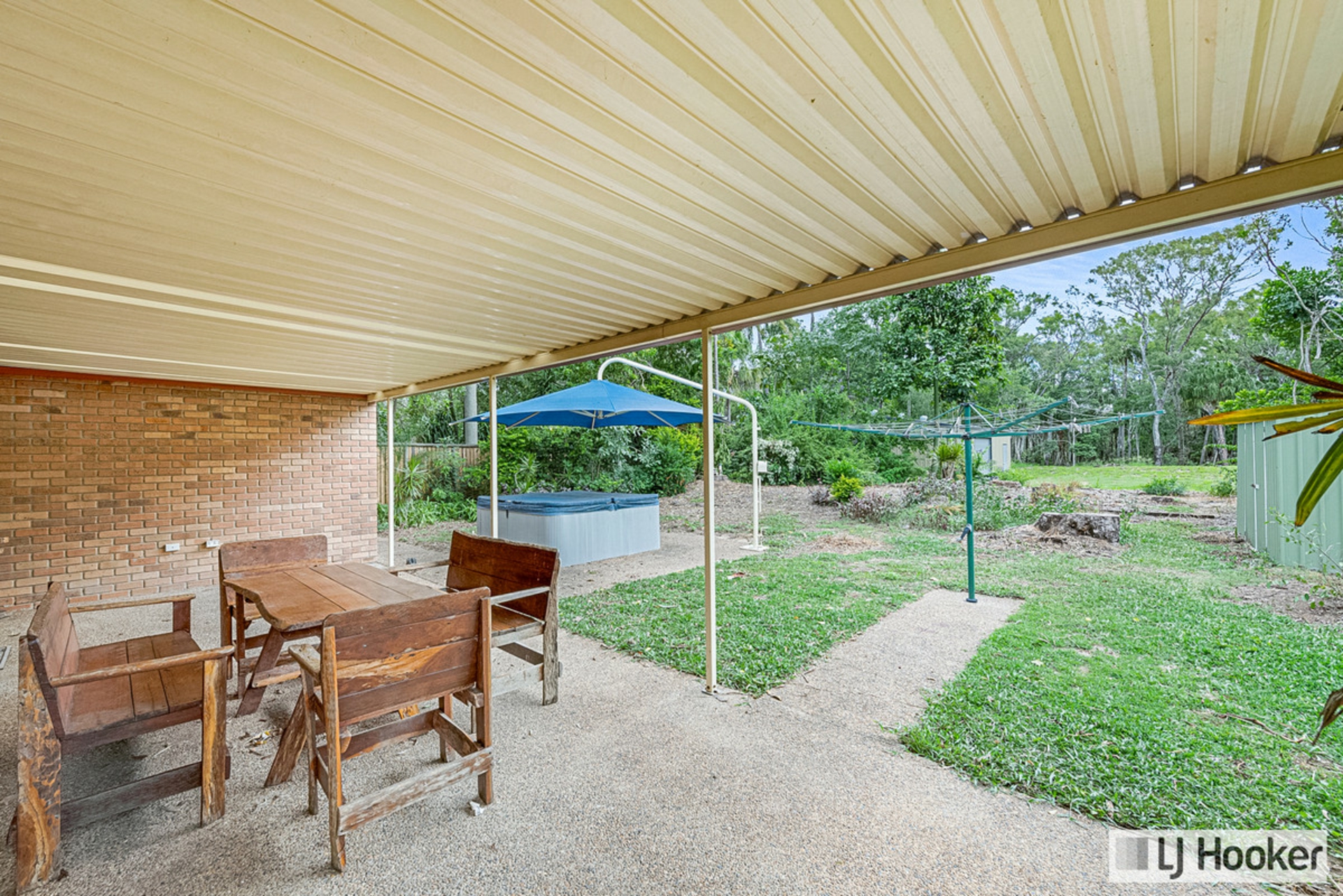 26 Lagoon Drive, MOORE PARK BEACH