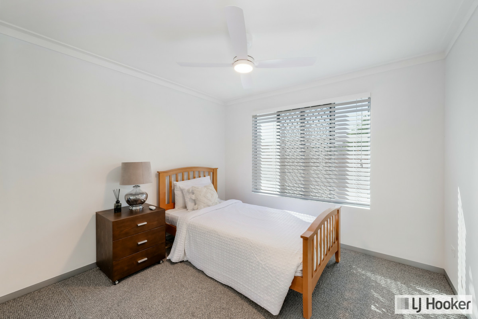 66A Hanbury Street — photo 17 of 30