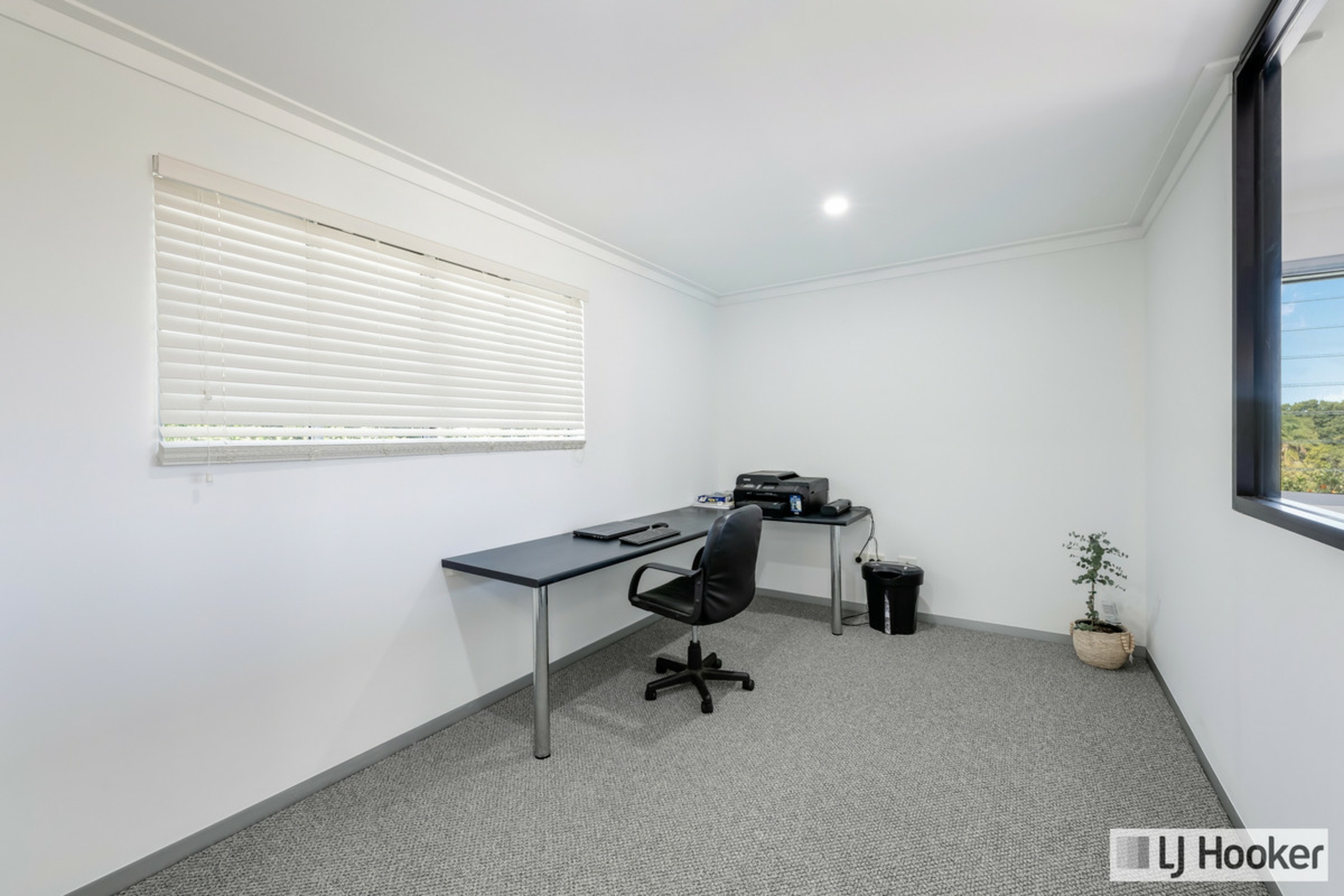 66A Hanbury Street — photo 27 of 30