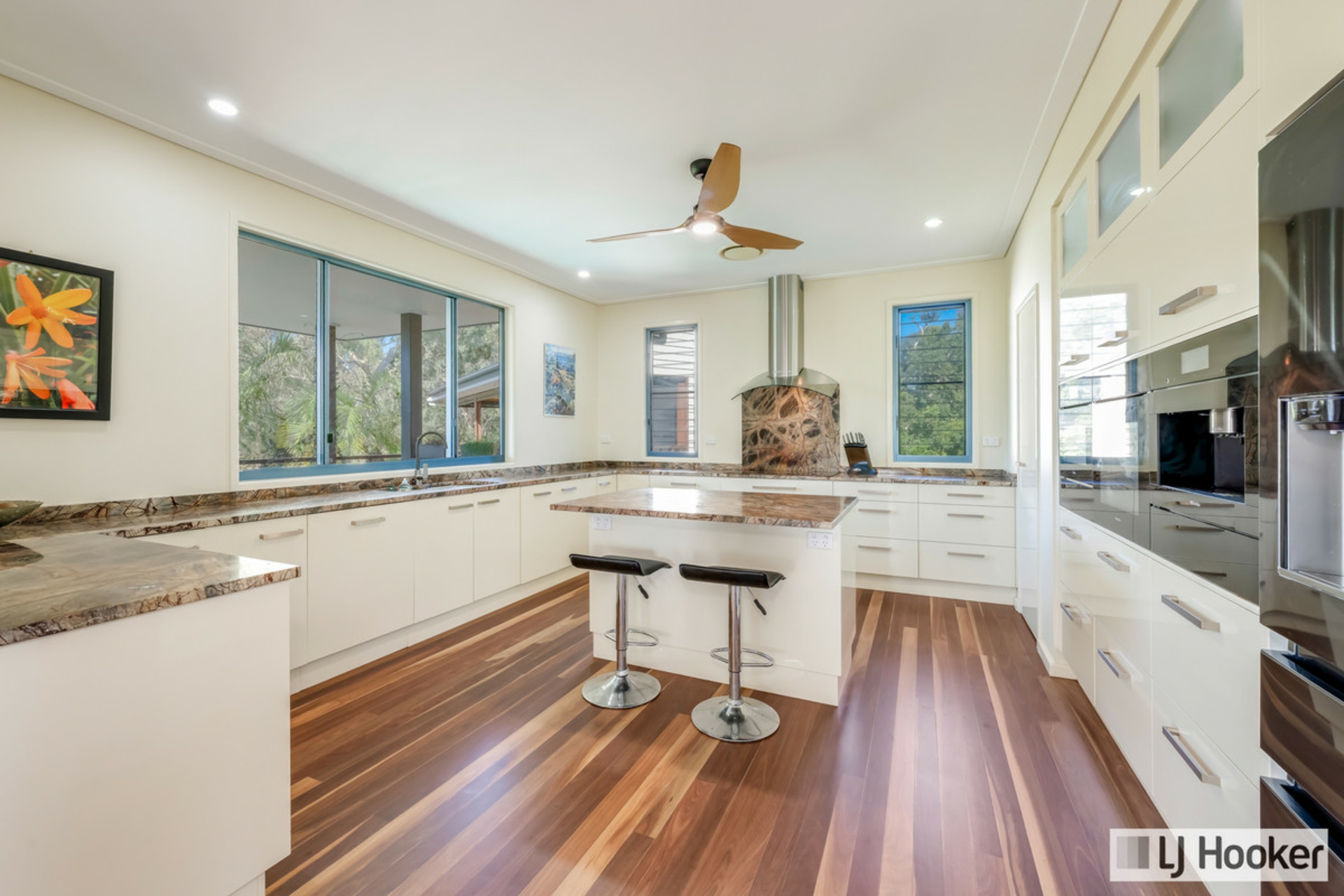 32 Heron Close — photo 11 of 30