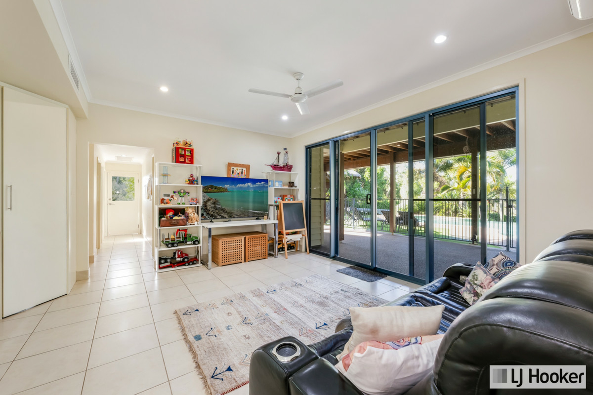 32 Heron Close — photo 14 of 30