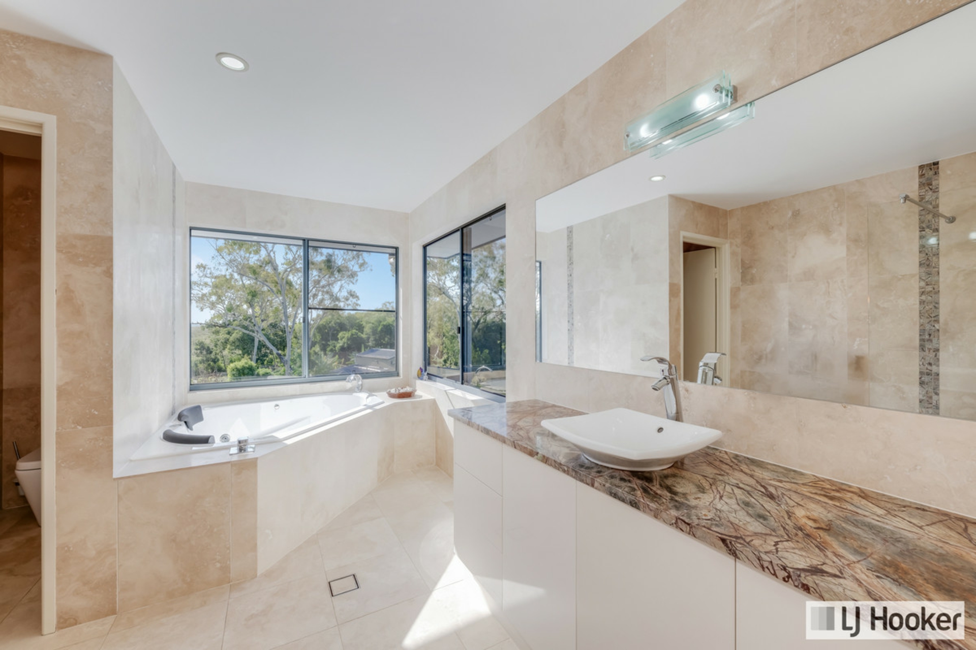 32 Heron Close — photo 18 of 30