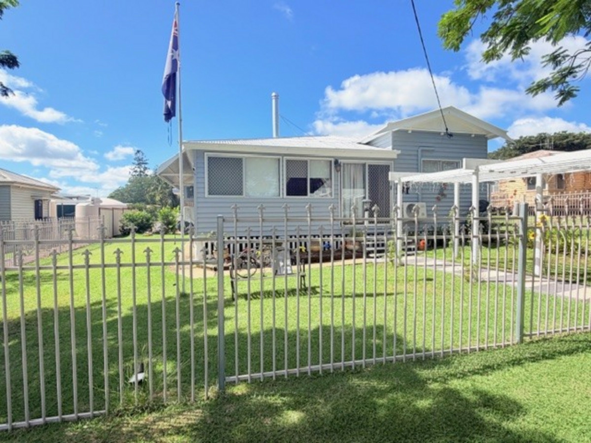 45 Warton Street — photo 2 of 28