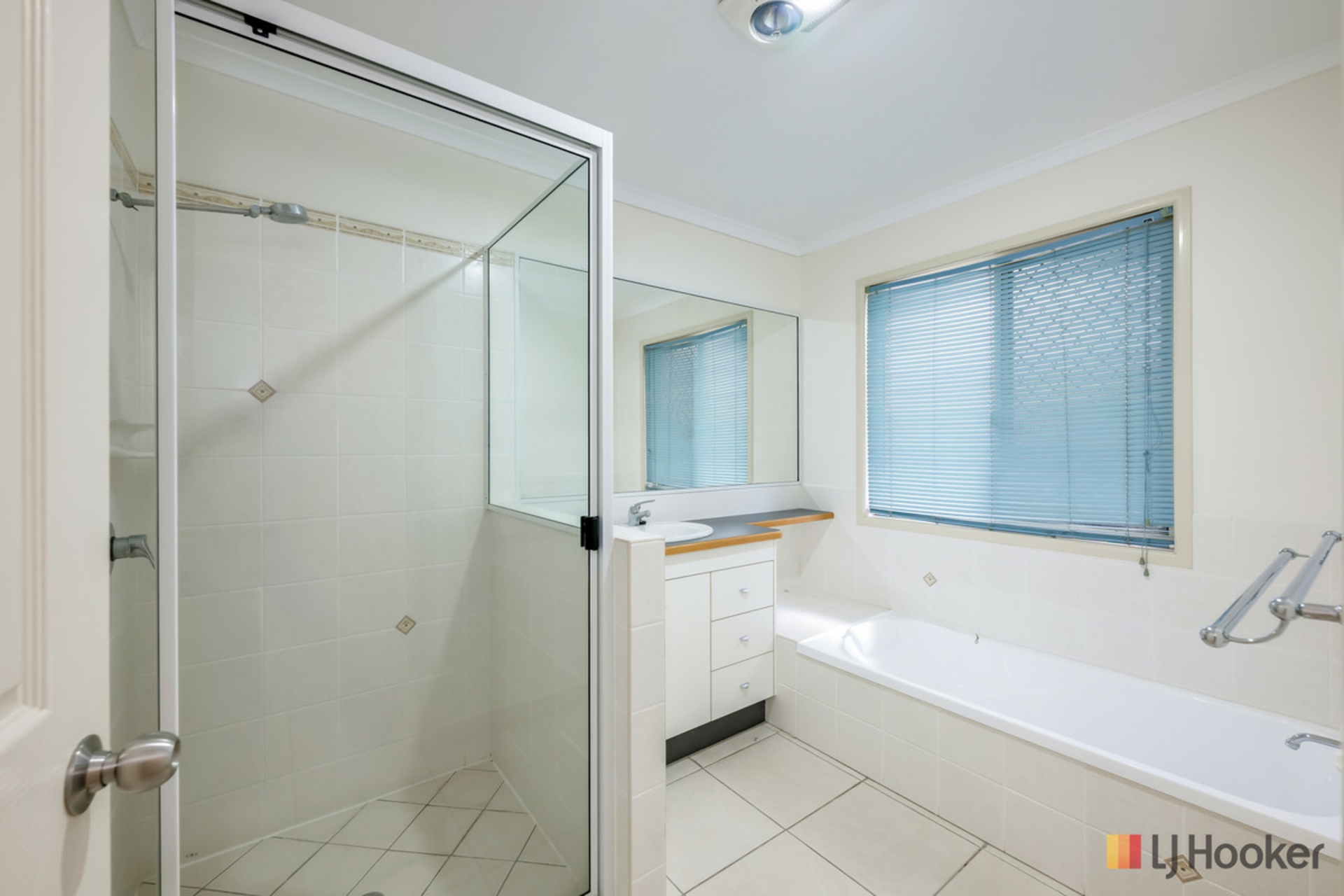 28 Acacia Street — photo 18 of 30