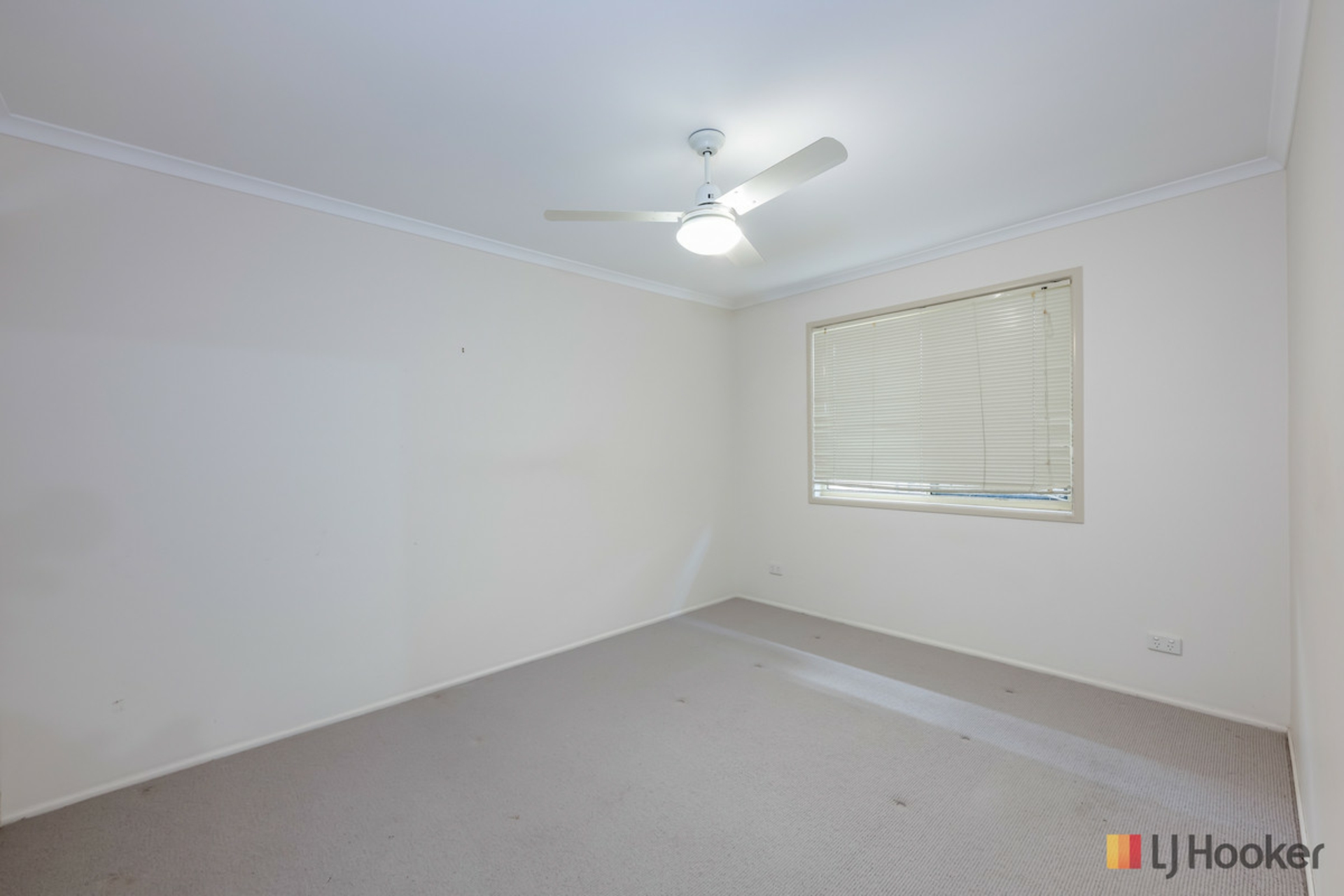 28 Acacia Street — photo 20 of 30