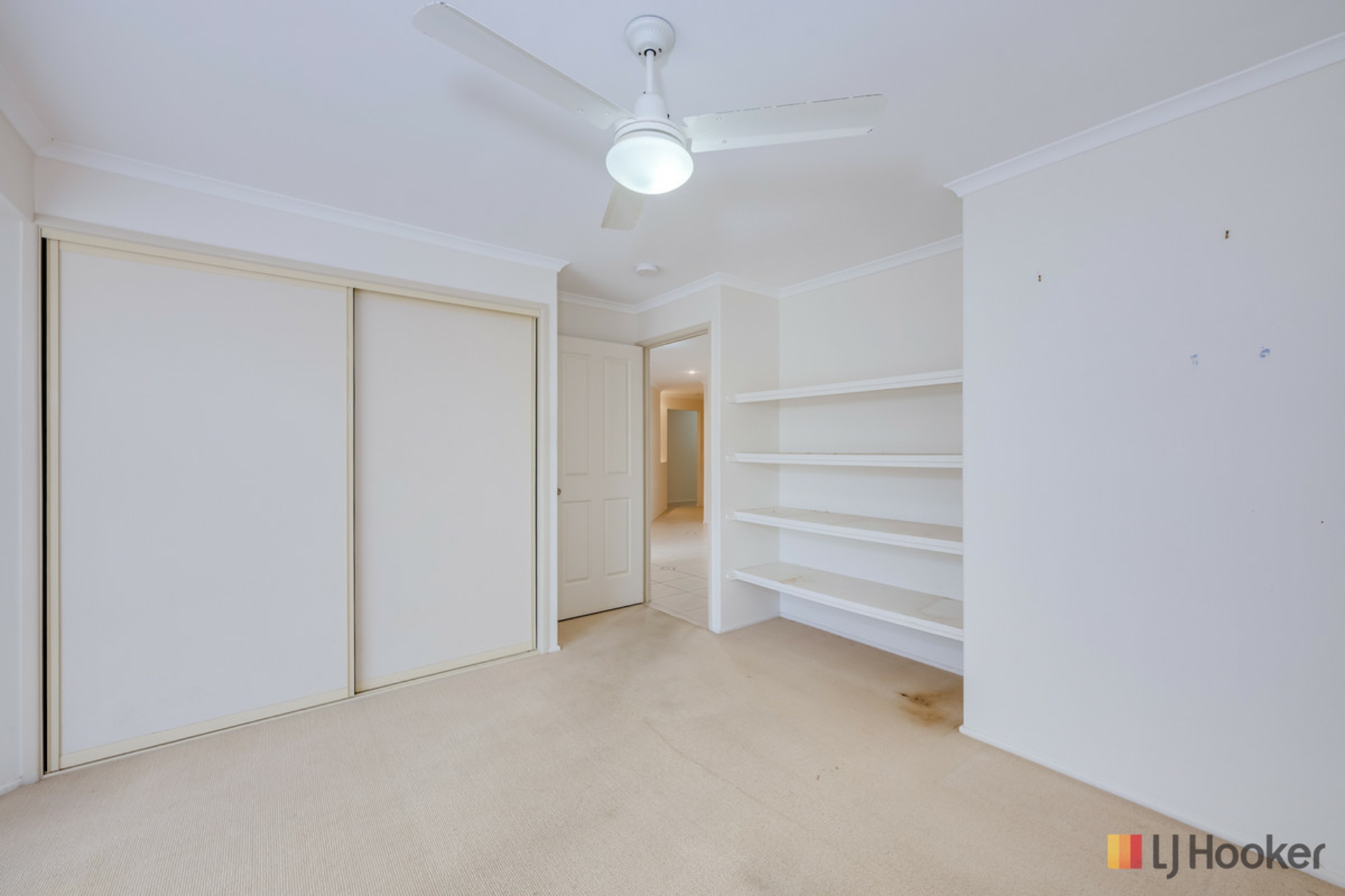 28 Acacia Street — photo 22 of 30