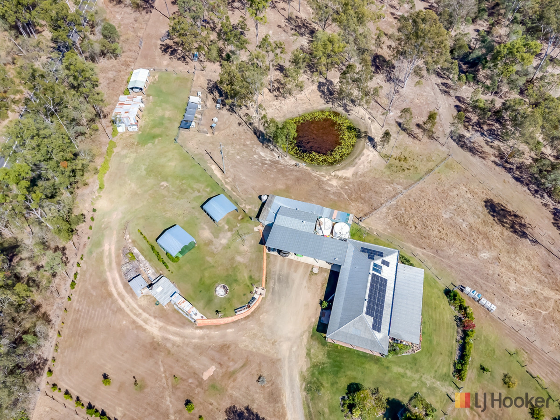 11 Broadmeadows Road — photo 3 of 30